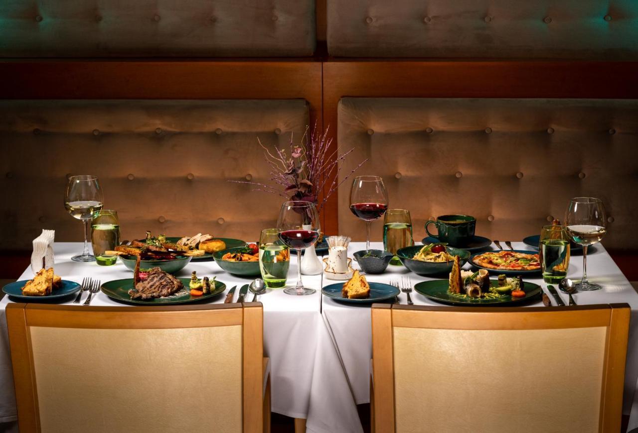 Resort Seven Seas Gravel Select 5*