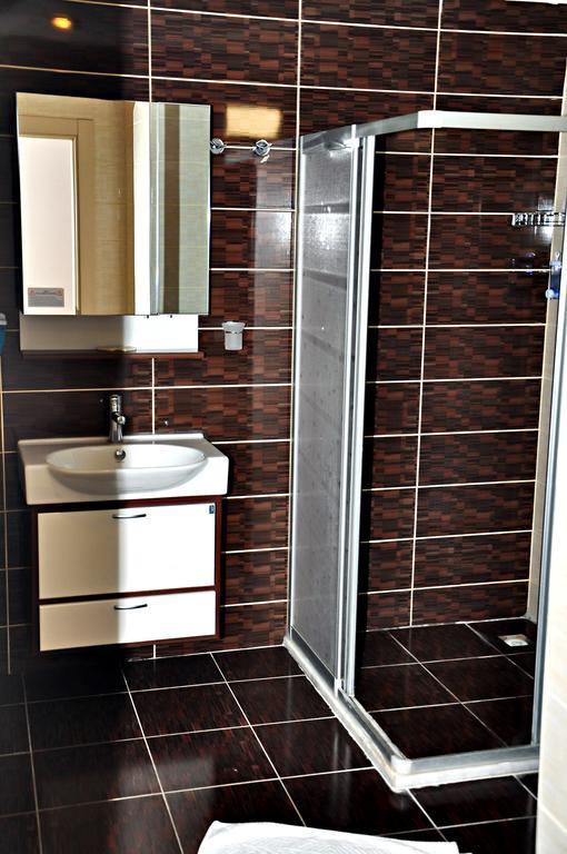 Ceren Family Suit Aparthotel Side