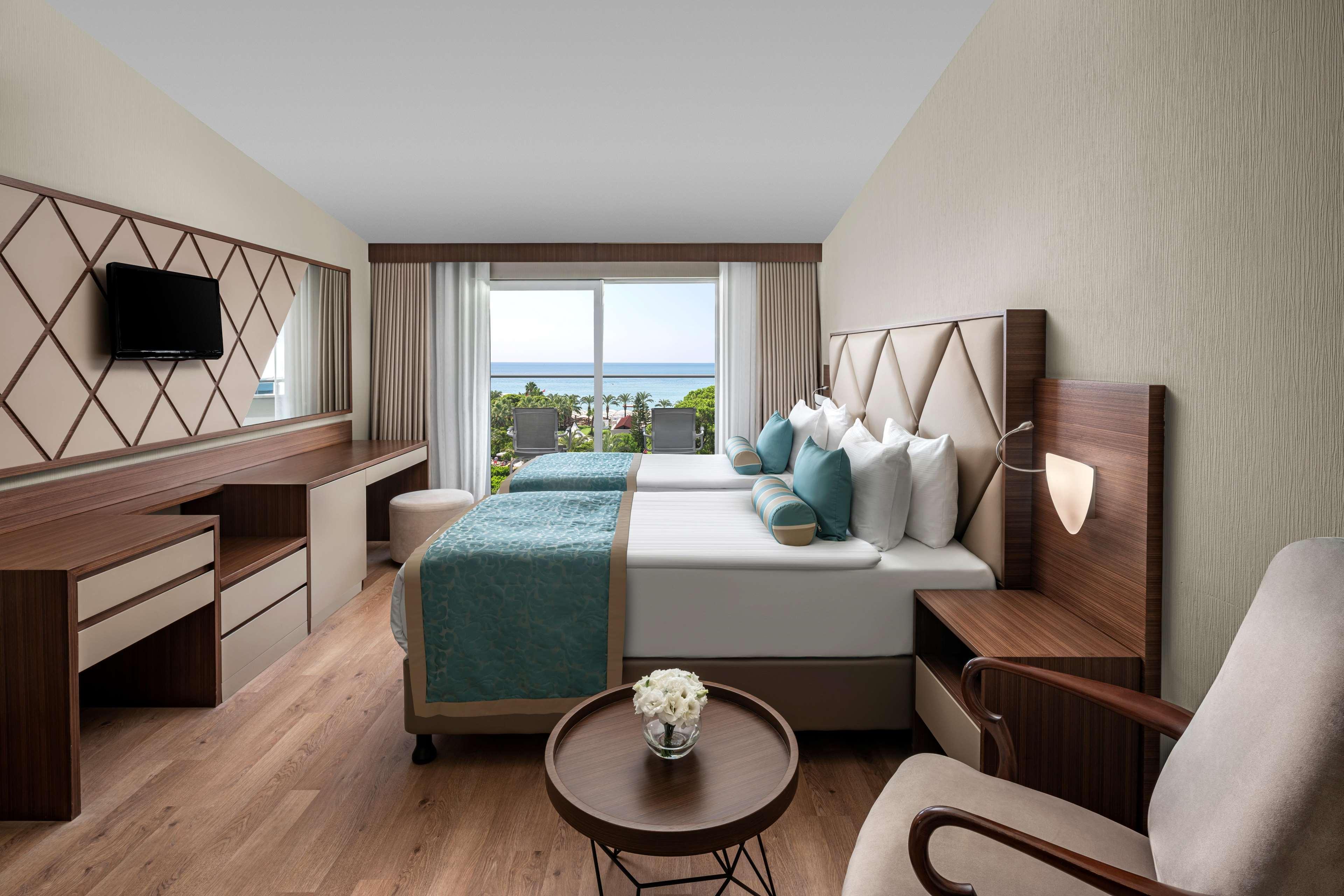 Papillon Ayscha & Belek