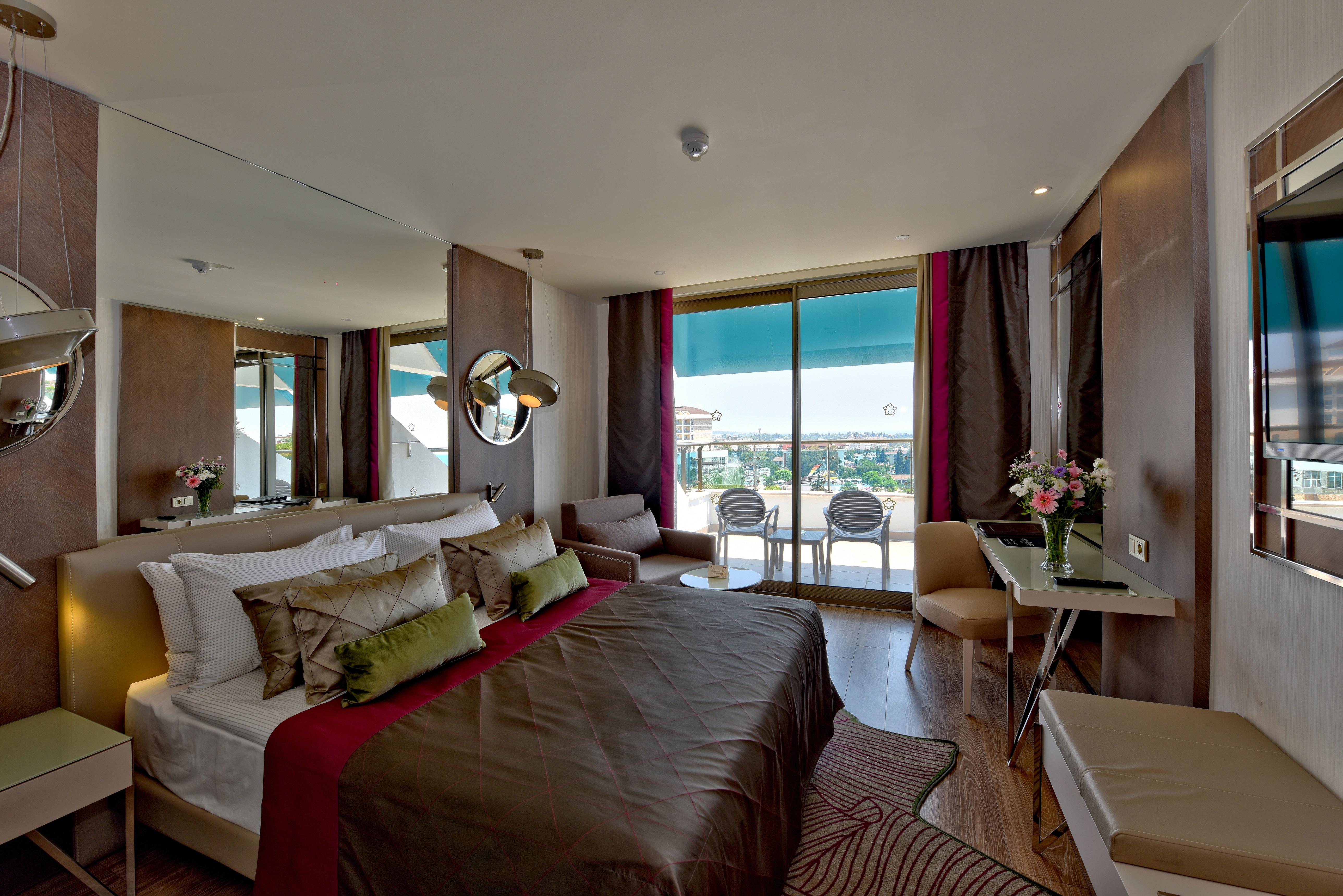 Resort Star Elegance Side