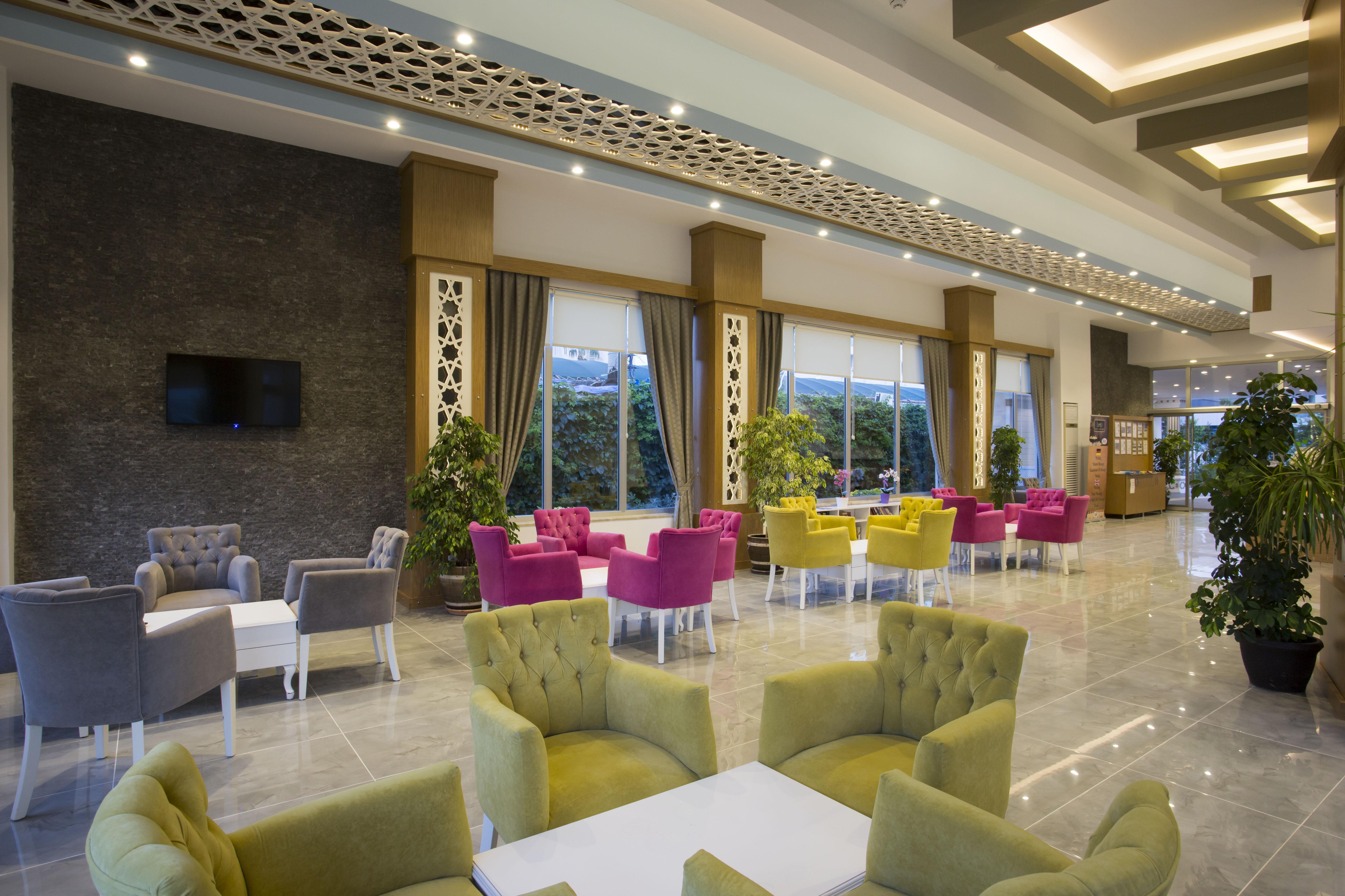 Sun Club Resort Side