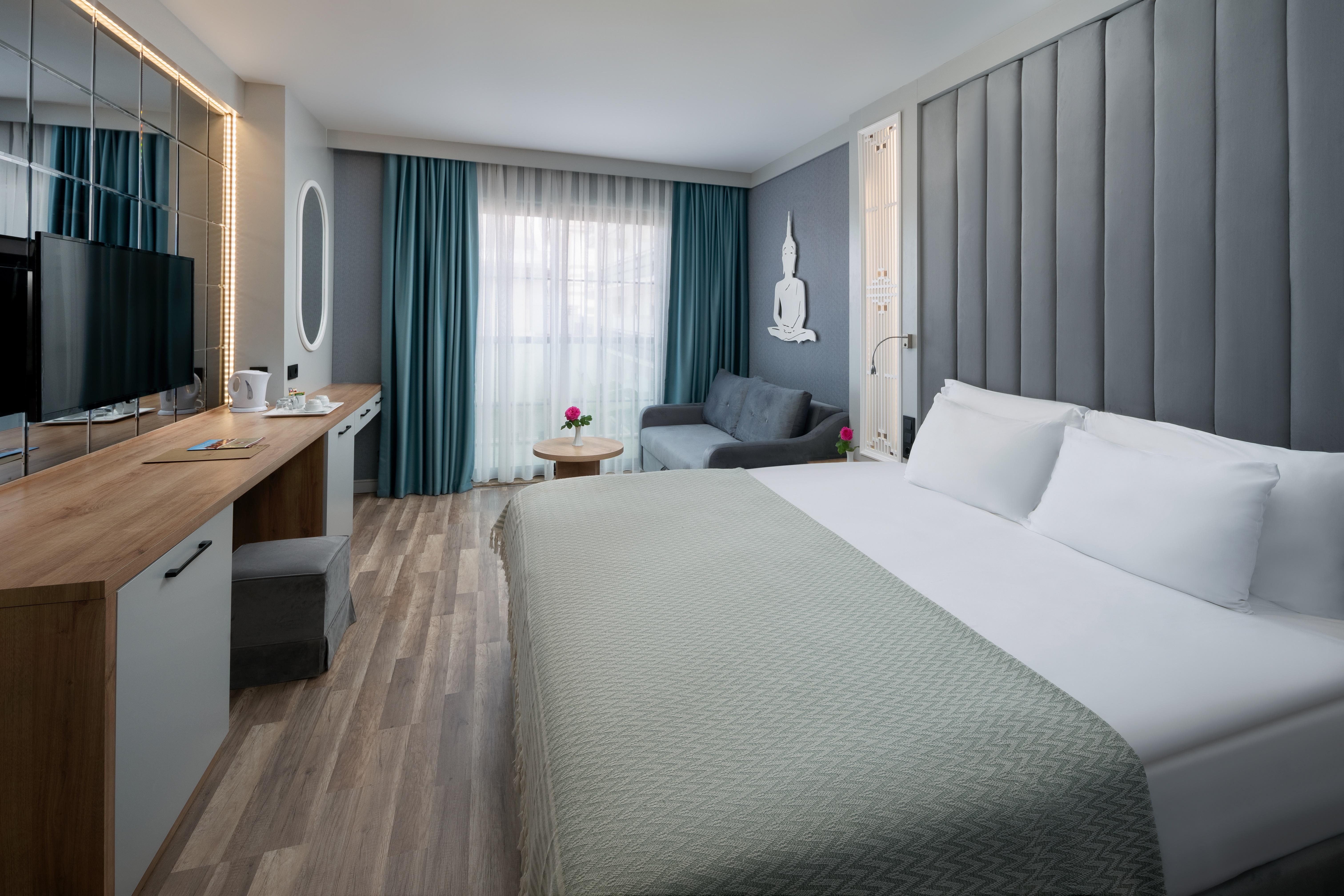 Siam Elegance & Hotel Belek