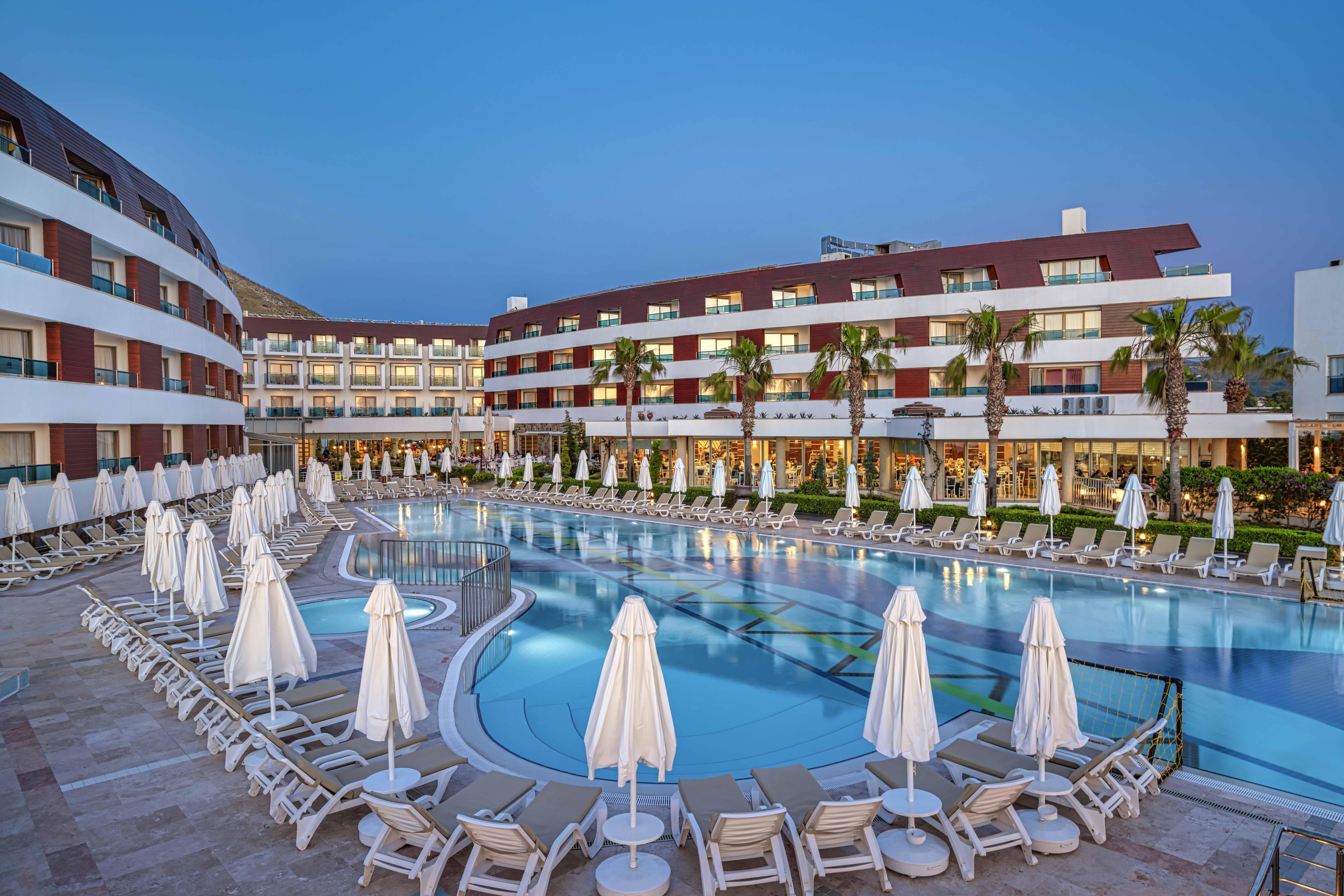 Resort Azure By Yelken 5*