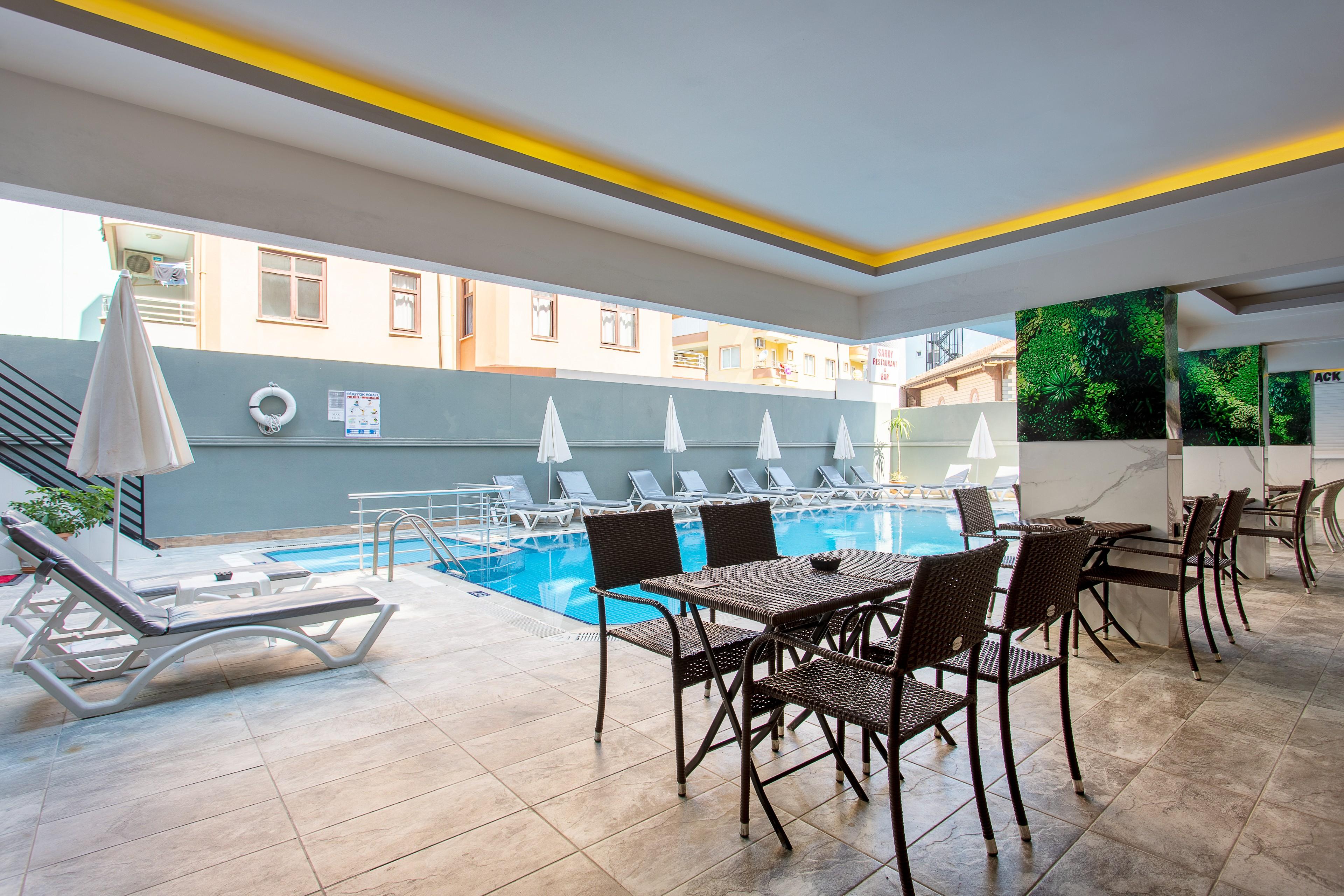 Aslan & Hotel 4*