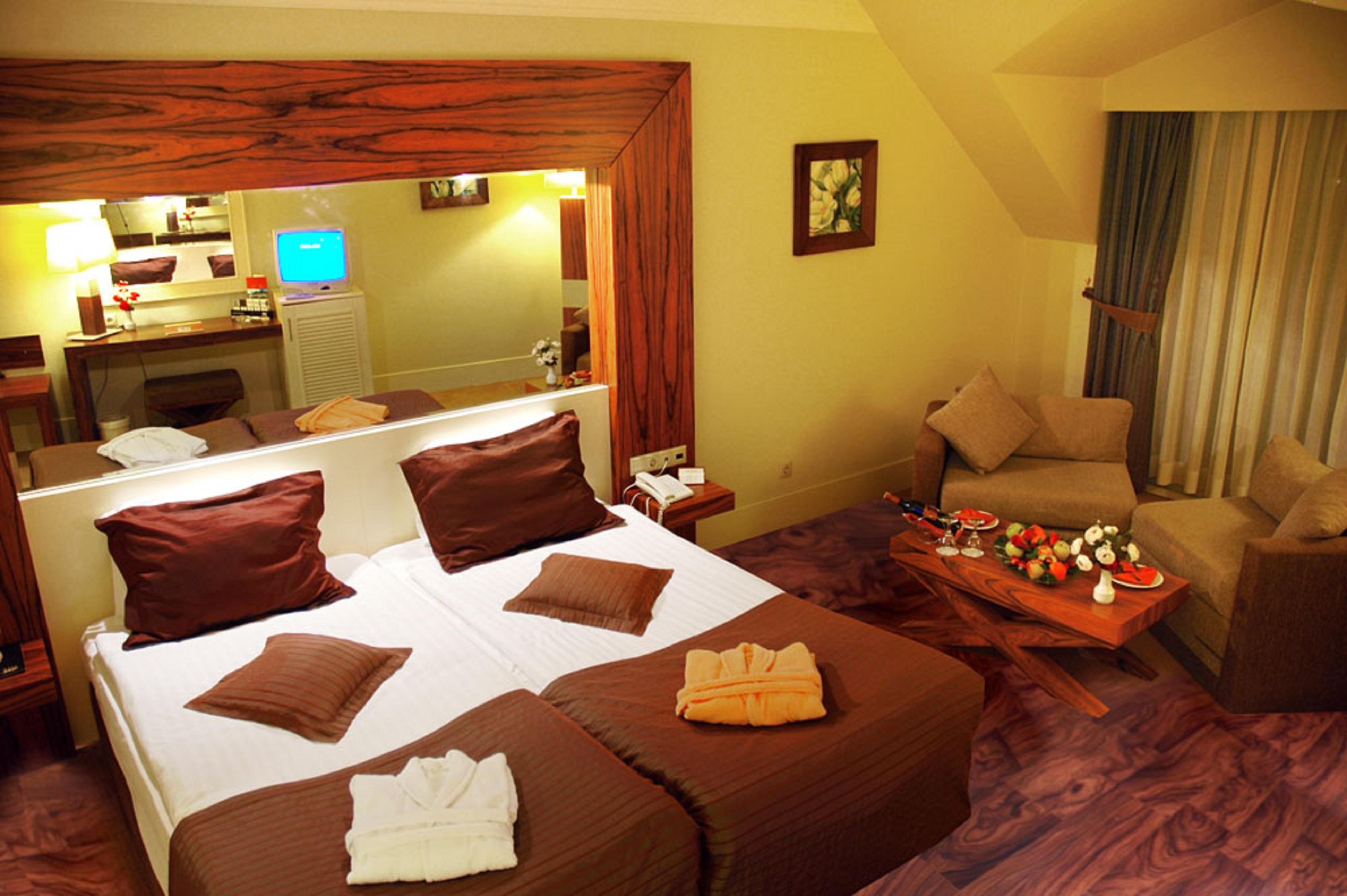 Meder Hotel 5*