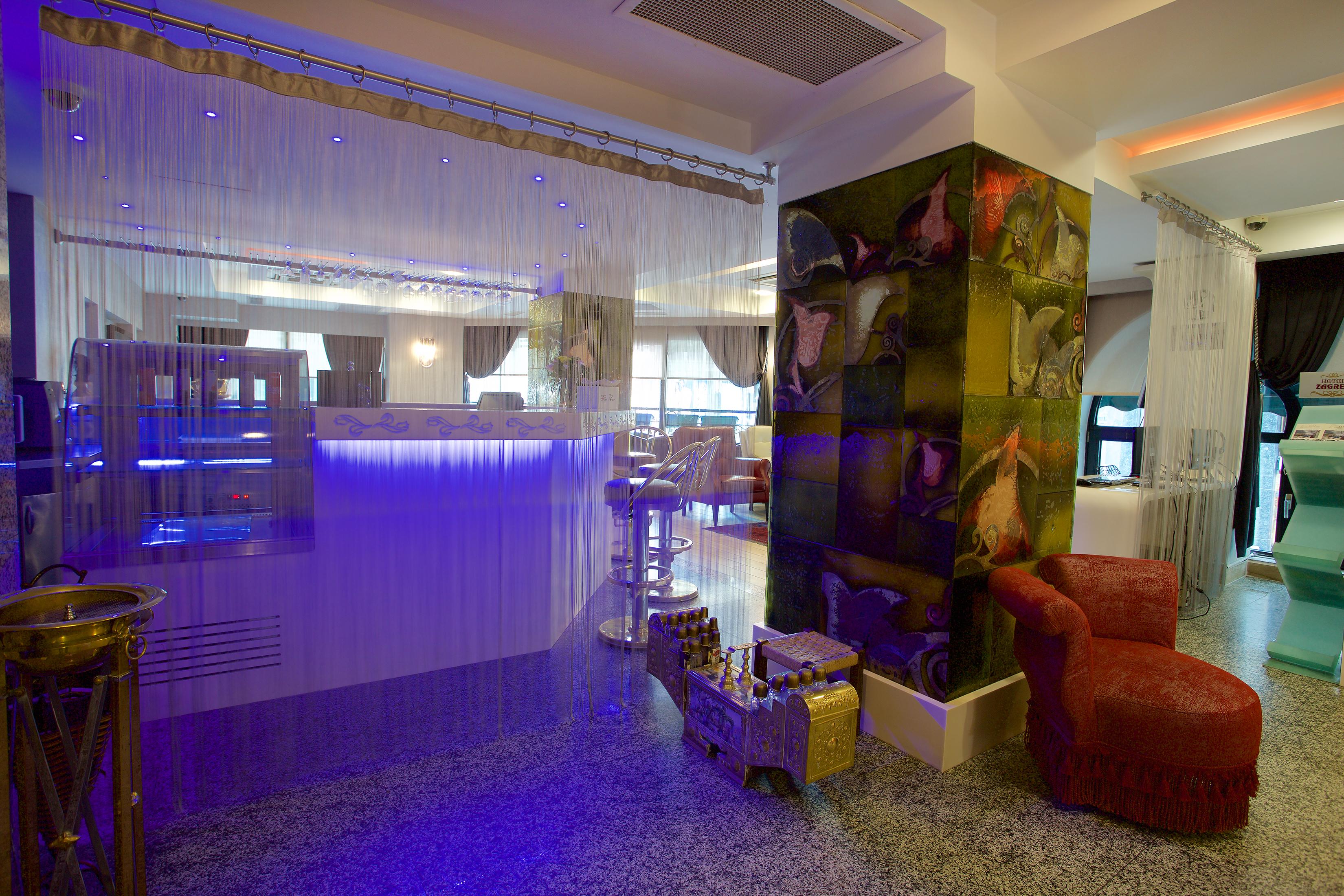 Zagreb 4*