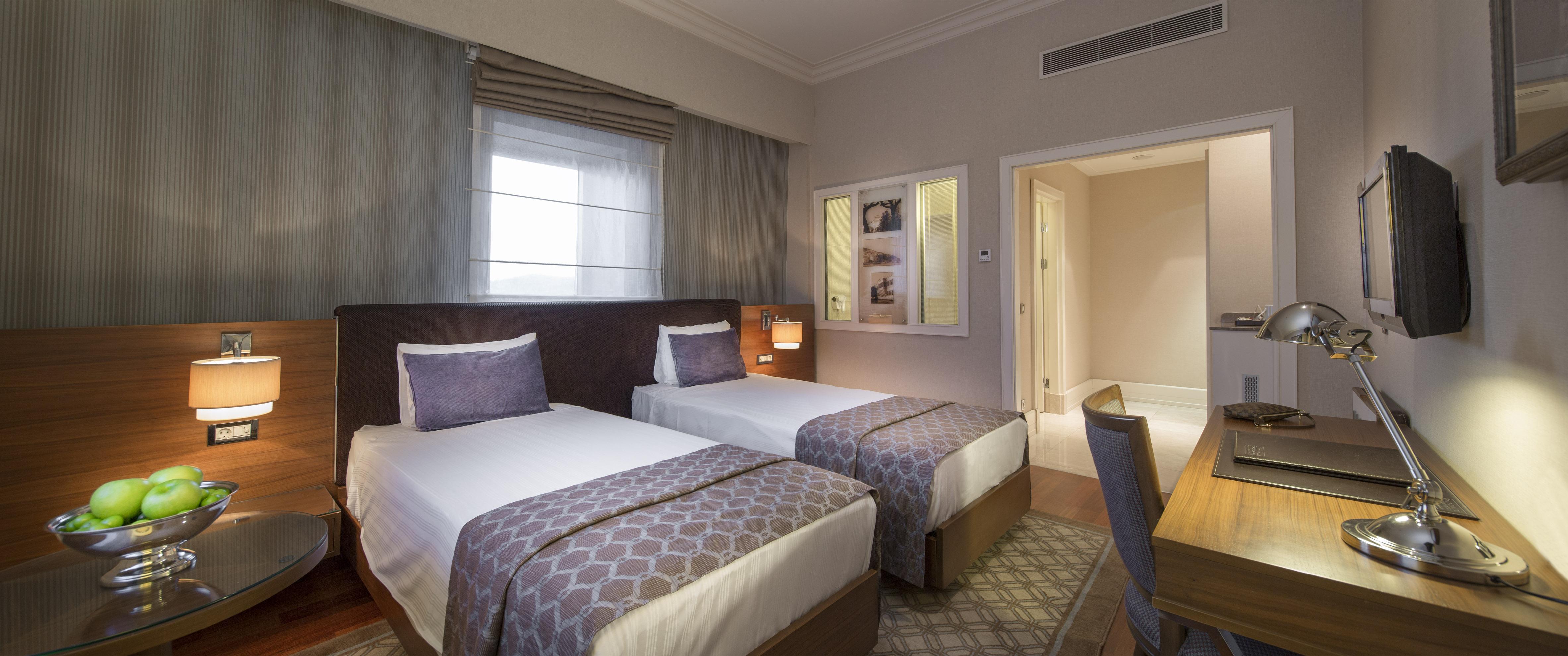 Hotel Titanic Business Kartal 5*