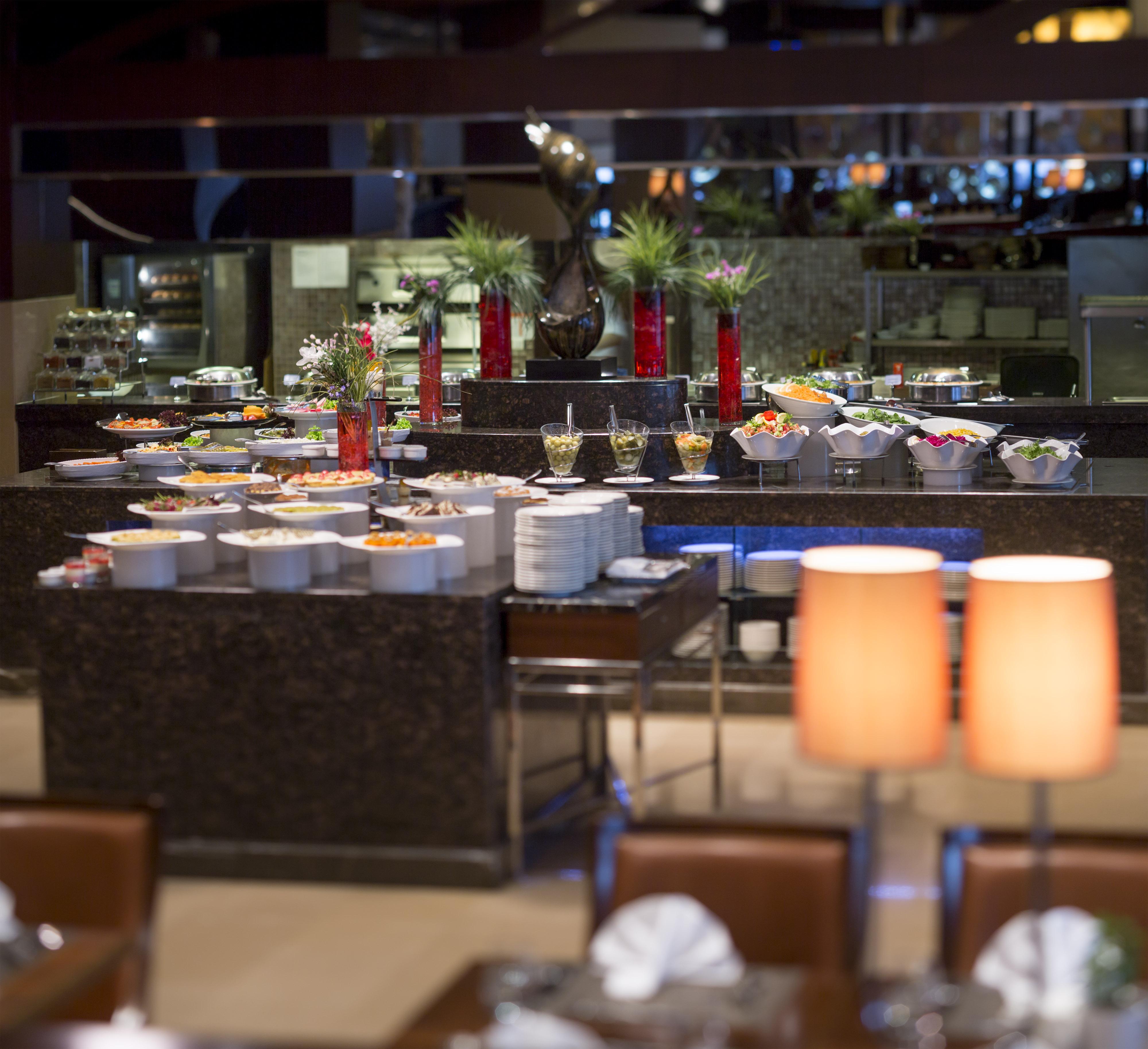 Titanic Business Kartal Hotel