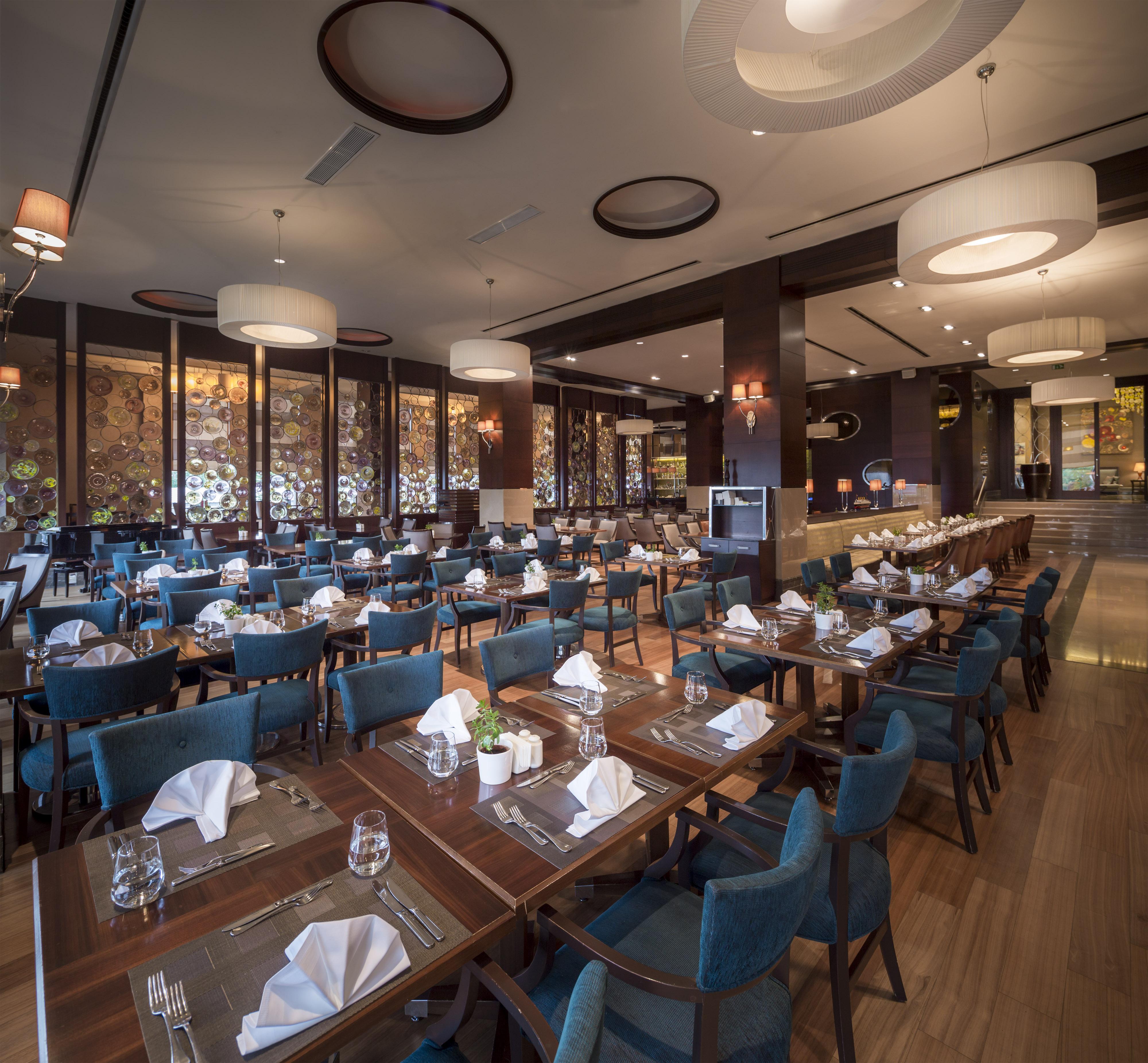 Titanic Business Kartal Hotel 5*