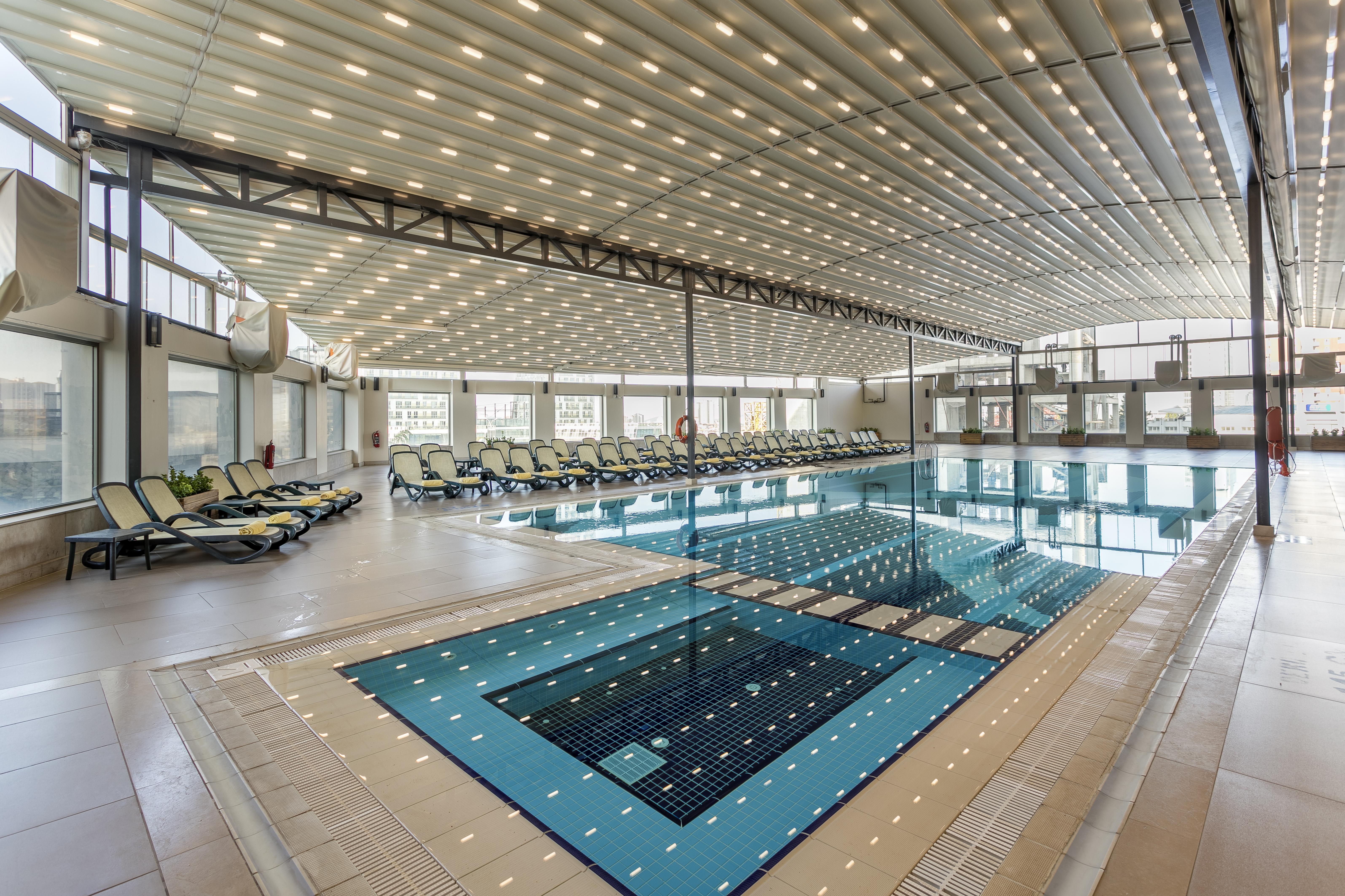 Hotel Titanic Business Kartal