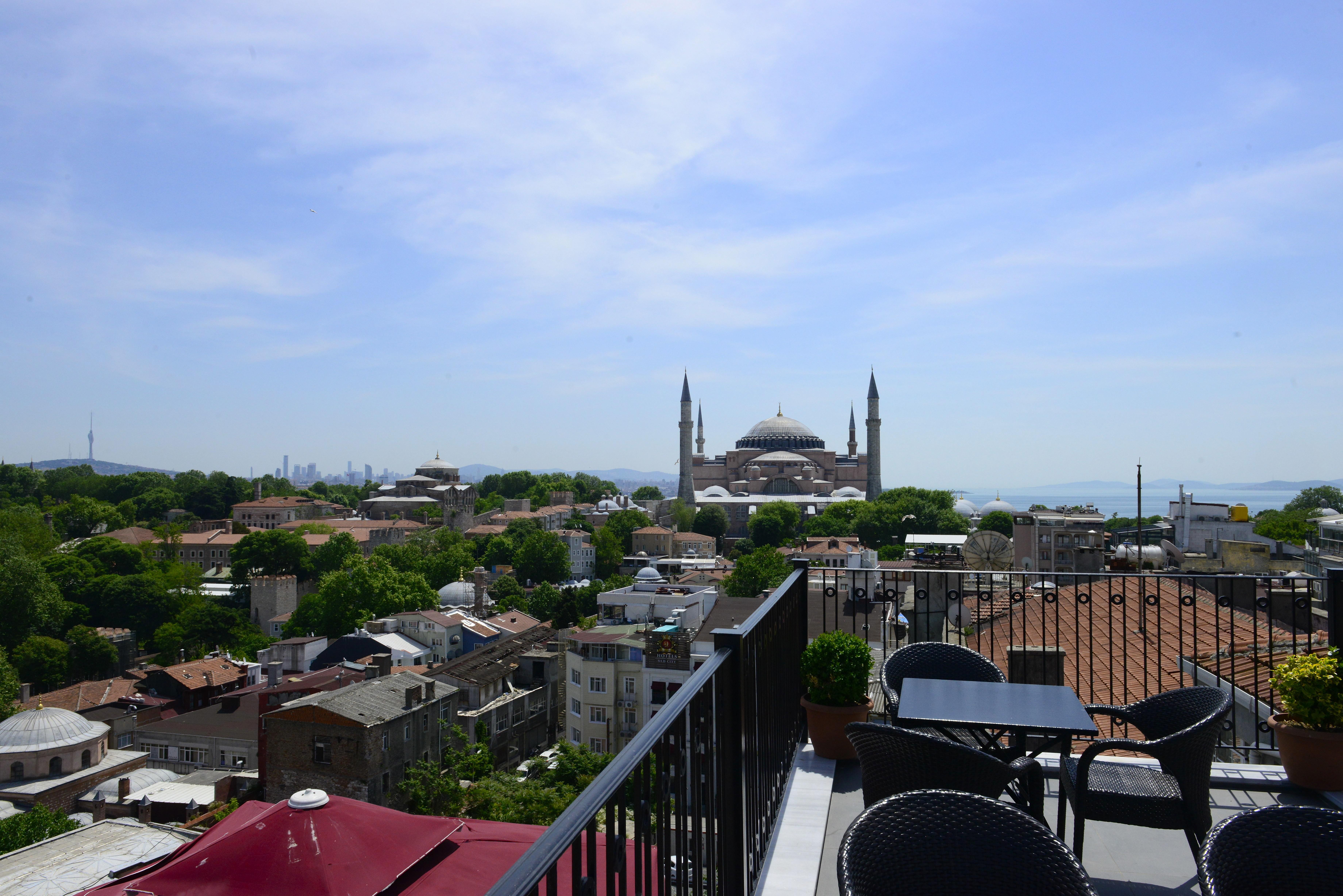 Agora Life - Special Class Hotel