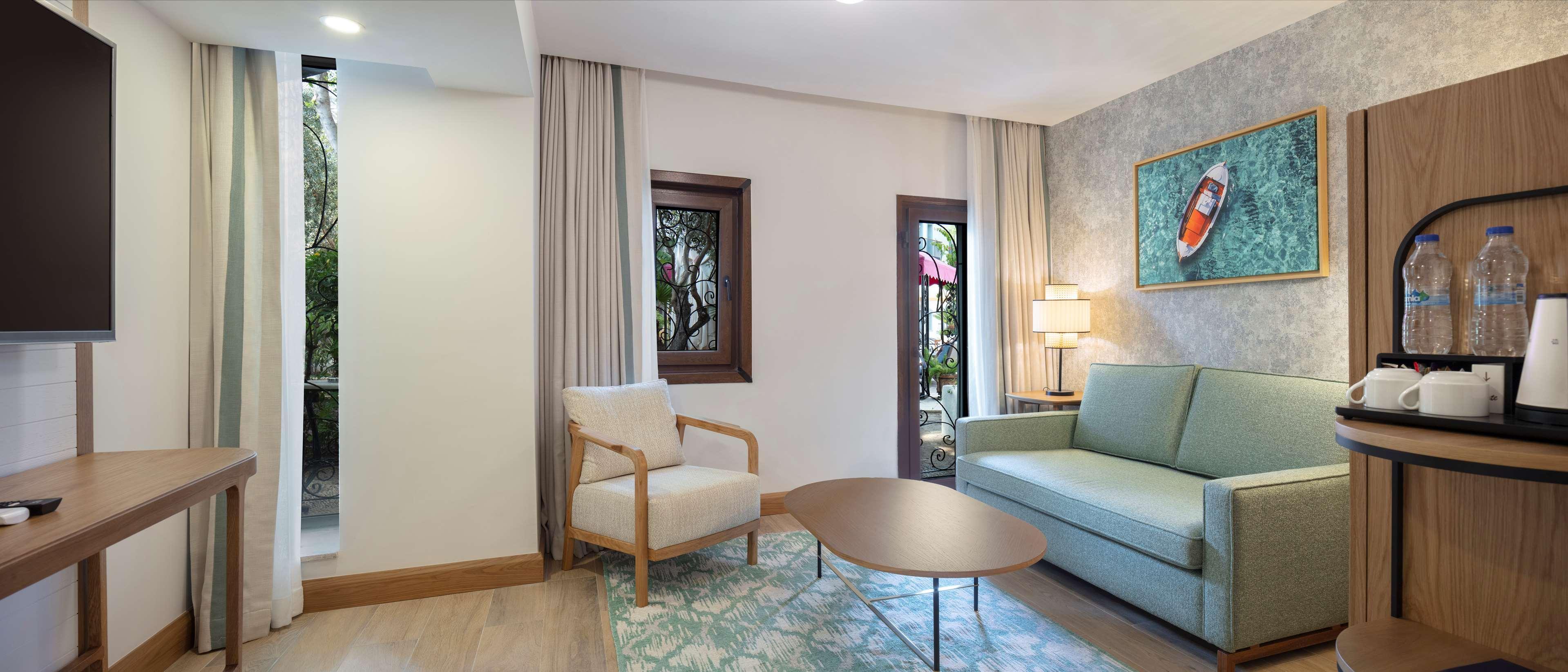 Doubletree By Hilton Marina Vista Hotel Bodrum