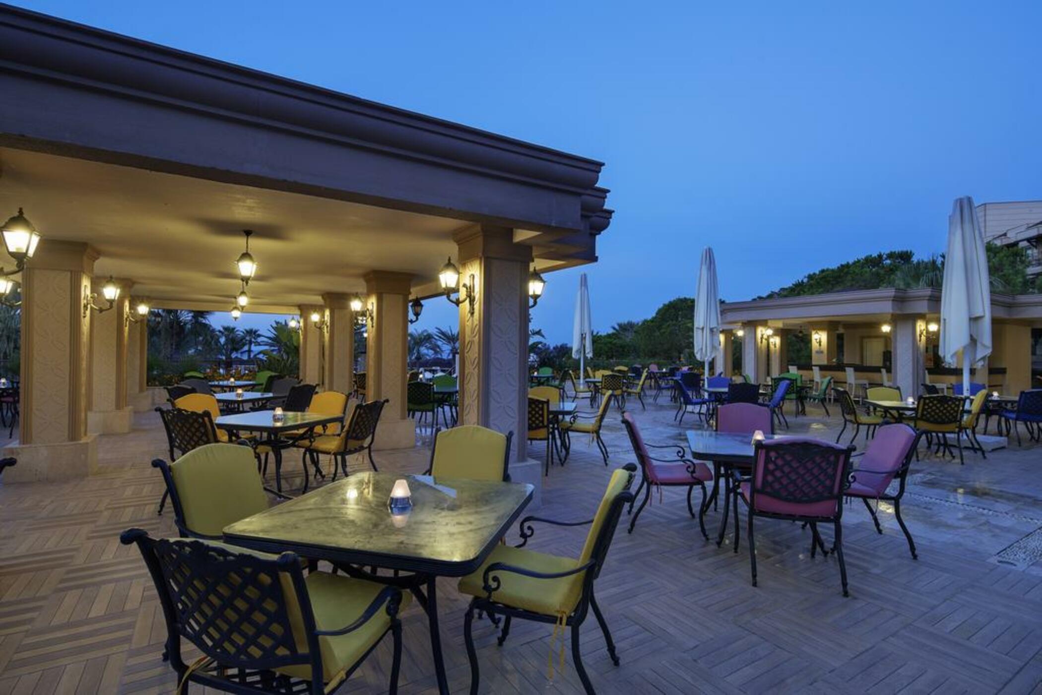 Crystal Tat Golf & Resort