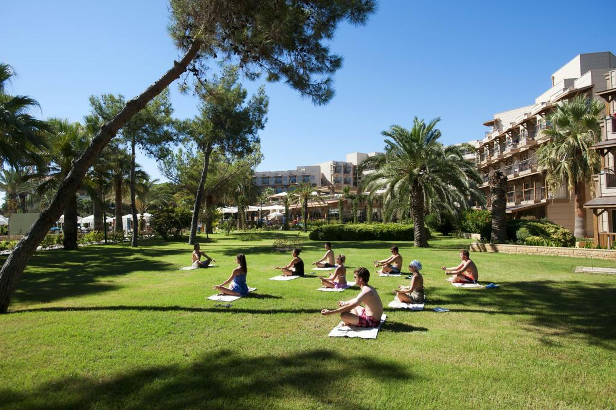 Resort Crystal Tat Golf & 5*