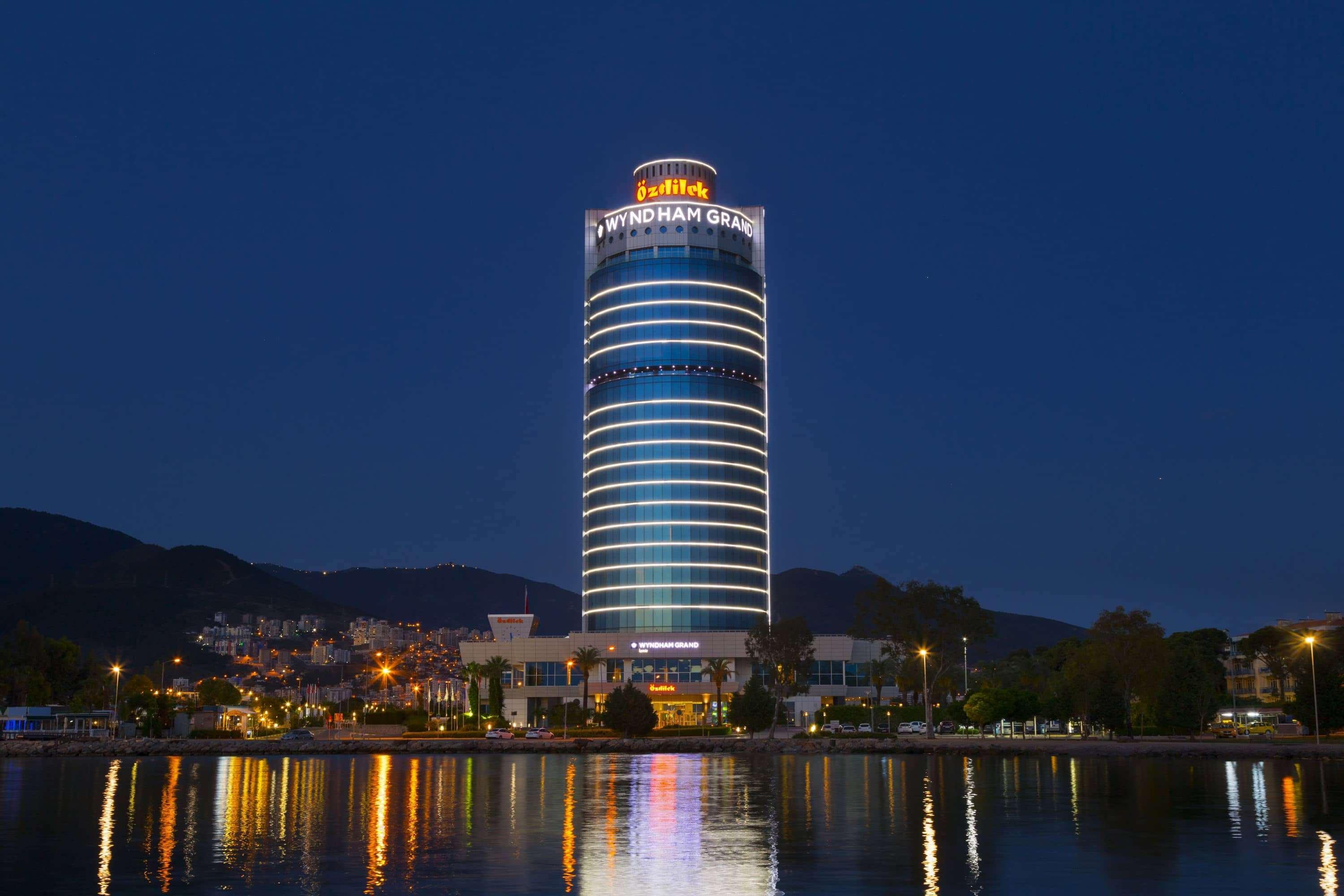 Wyndham Grand Ozdilek Thermal & Hotel 5*
