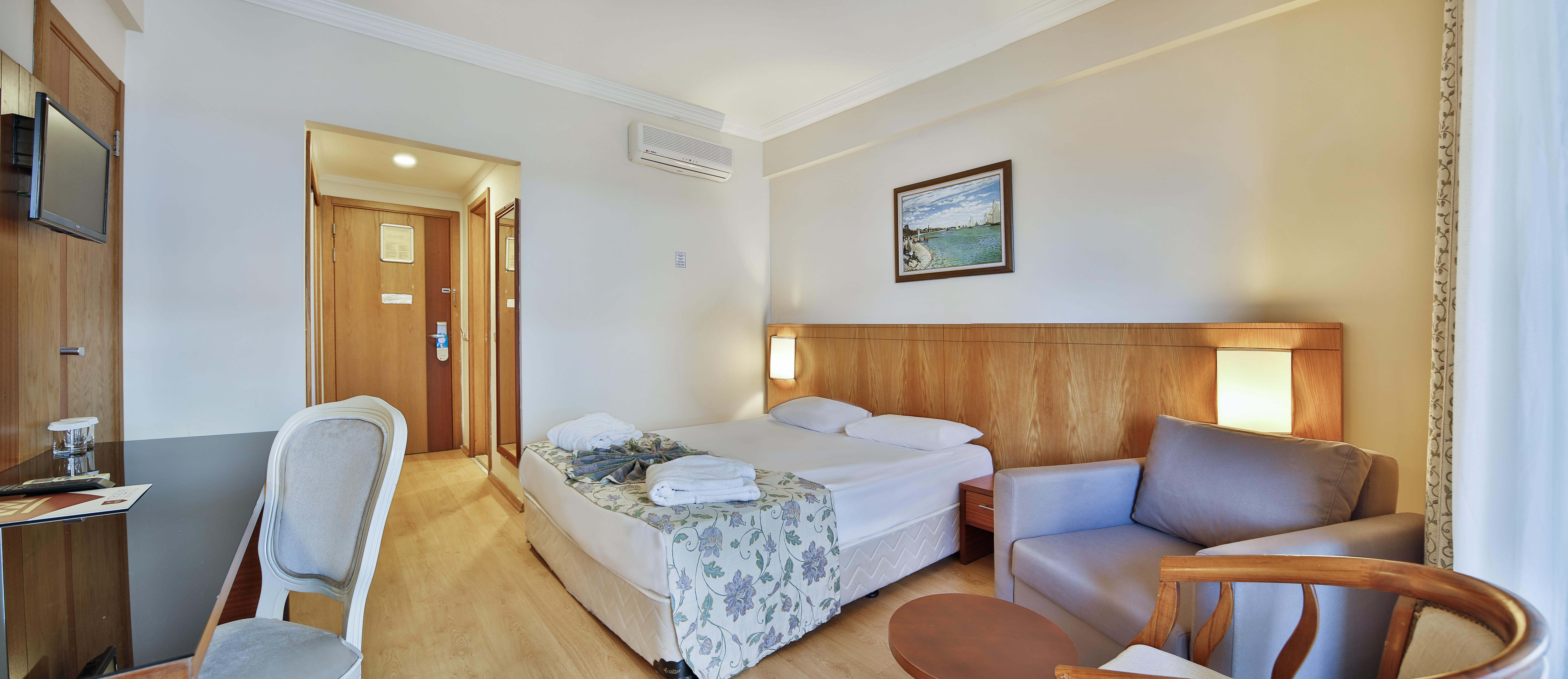 Throne Seagate Belek Hotel
