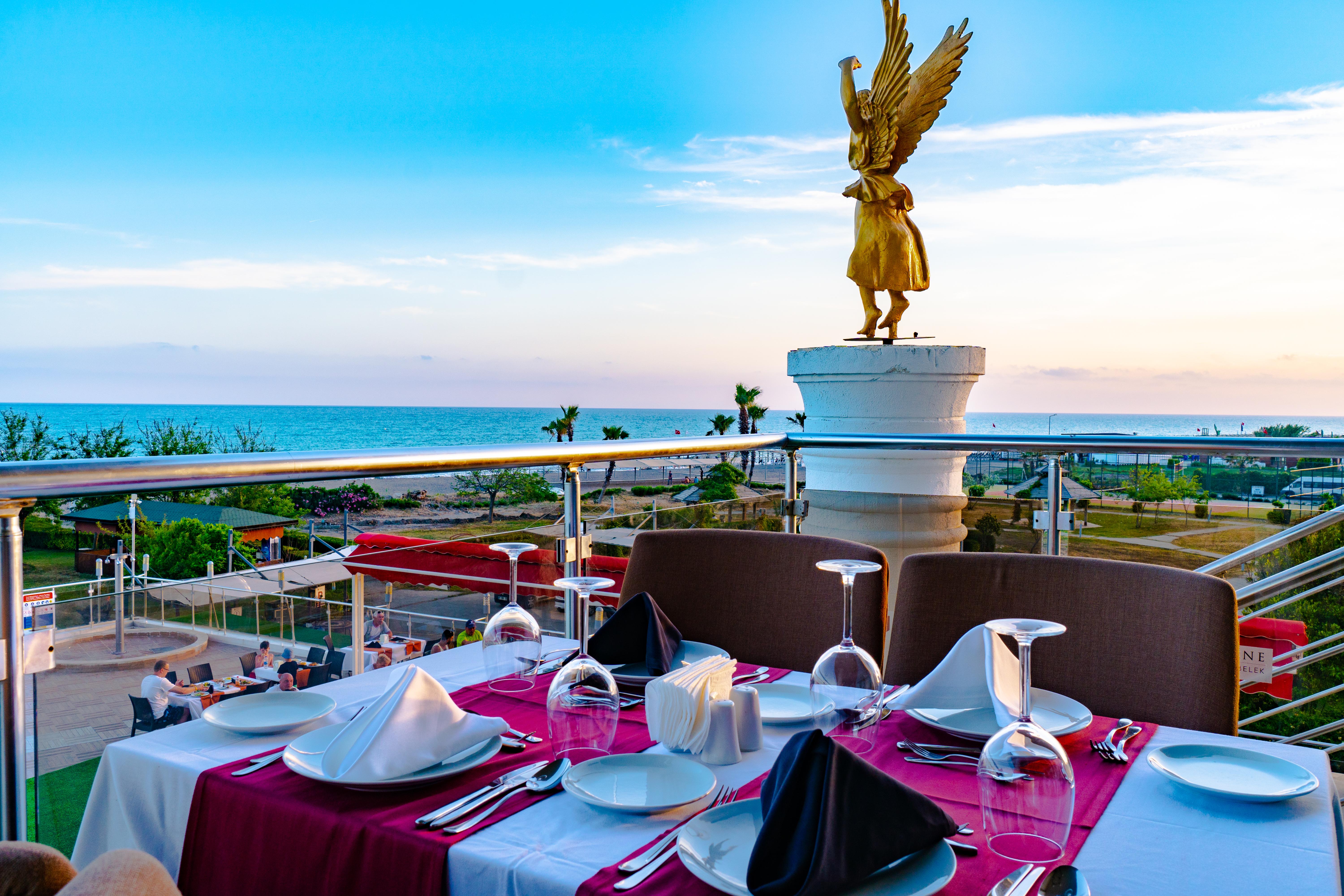 Throne Seagate Belek Hotel