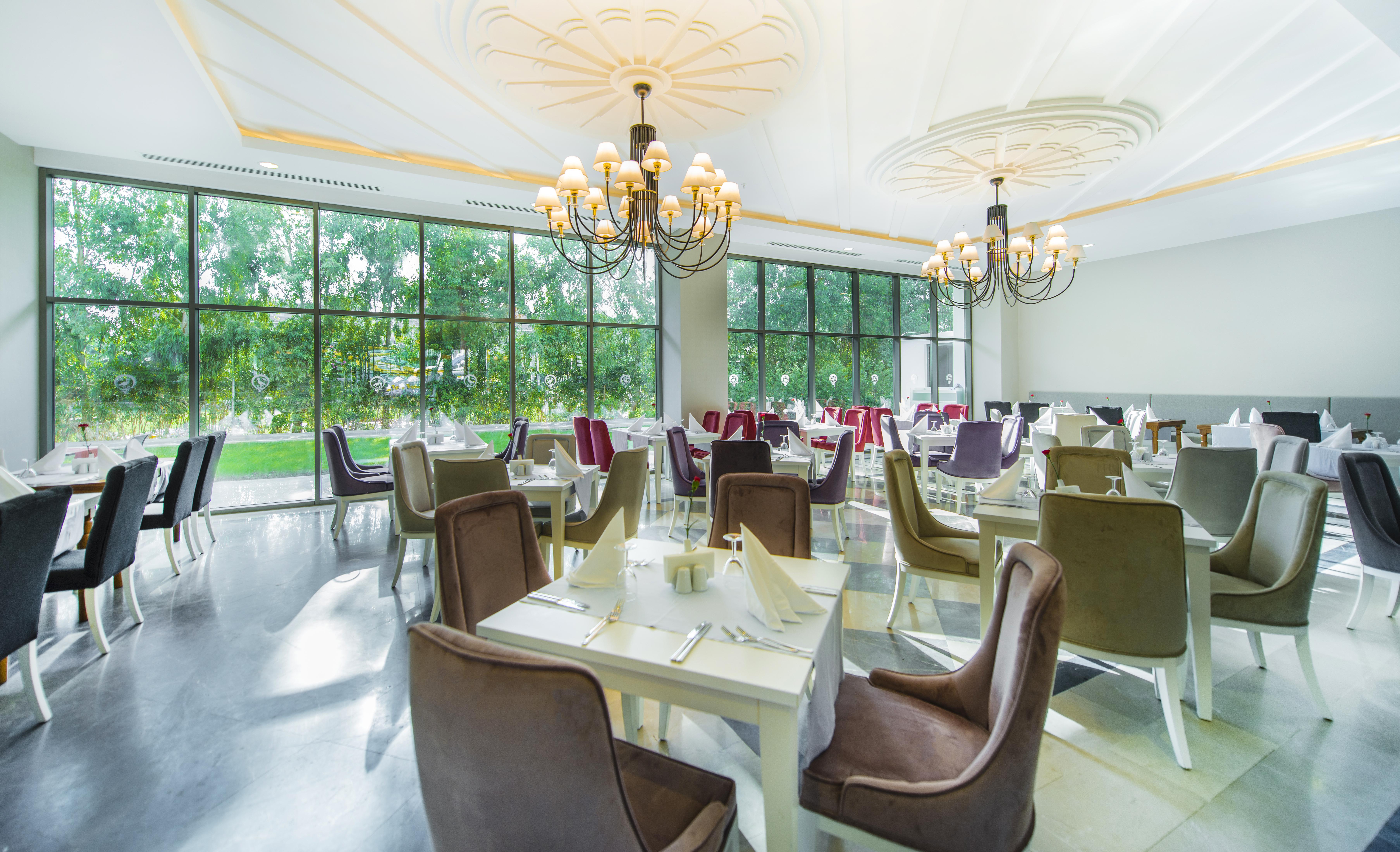Hotel Port Nature Luxury 5*