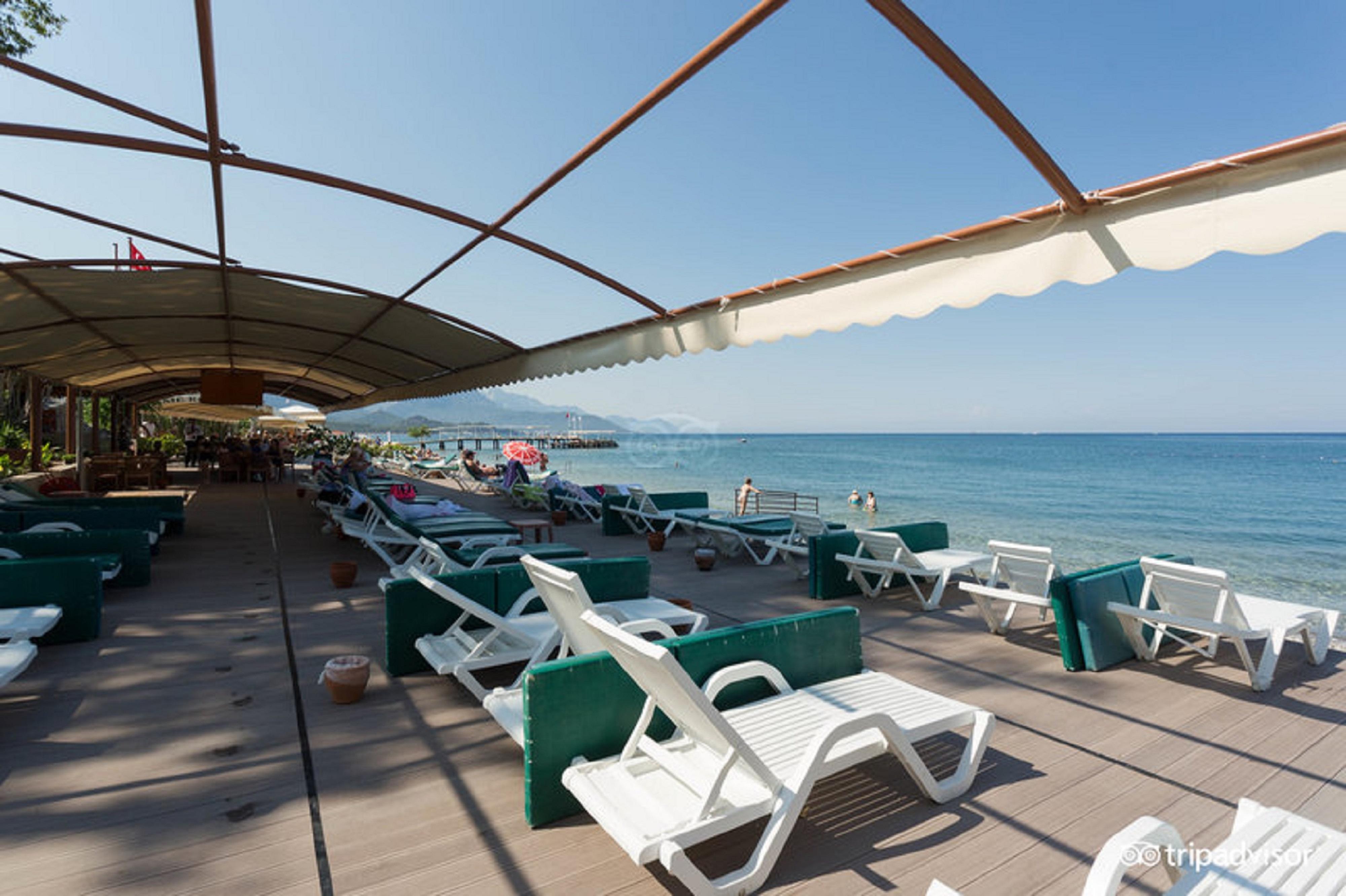 Hotel Ambassador Plaza 4*