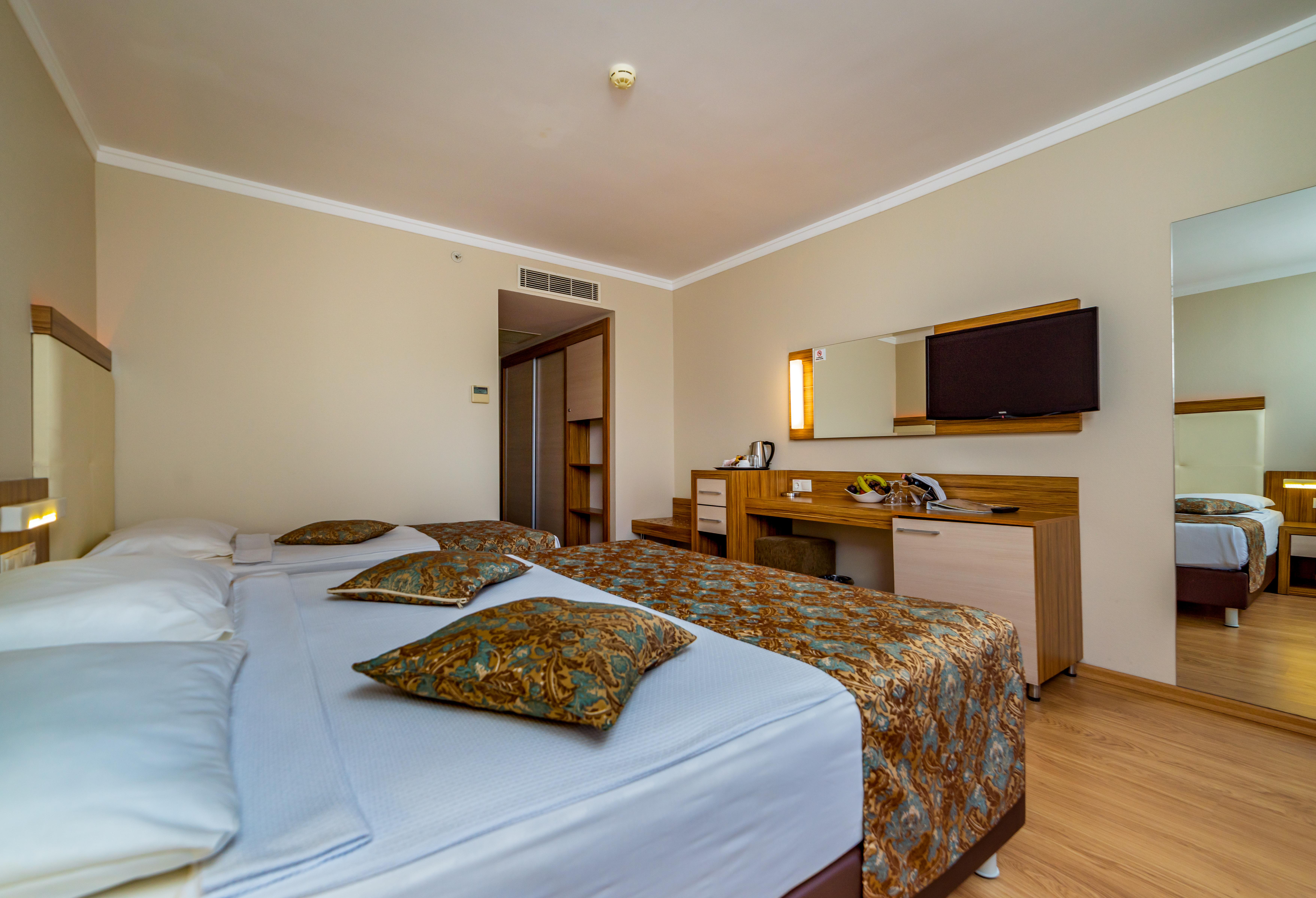Hotel Calimera Hane Garden Side
