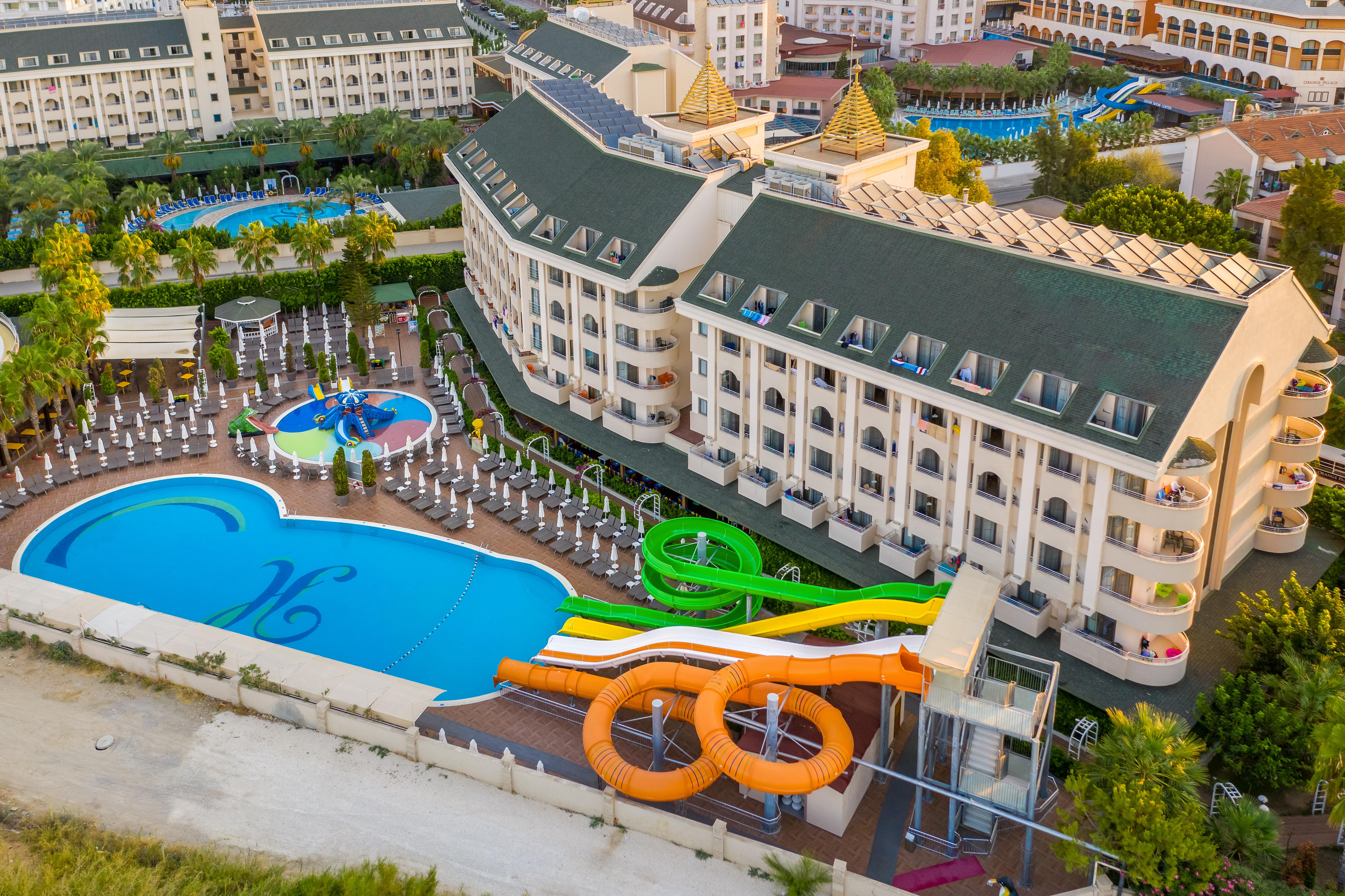 Calimera Hane Garden 5* Side