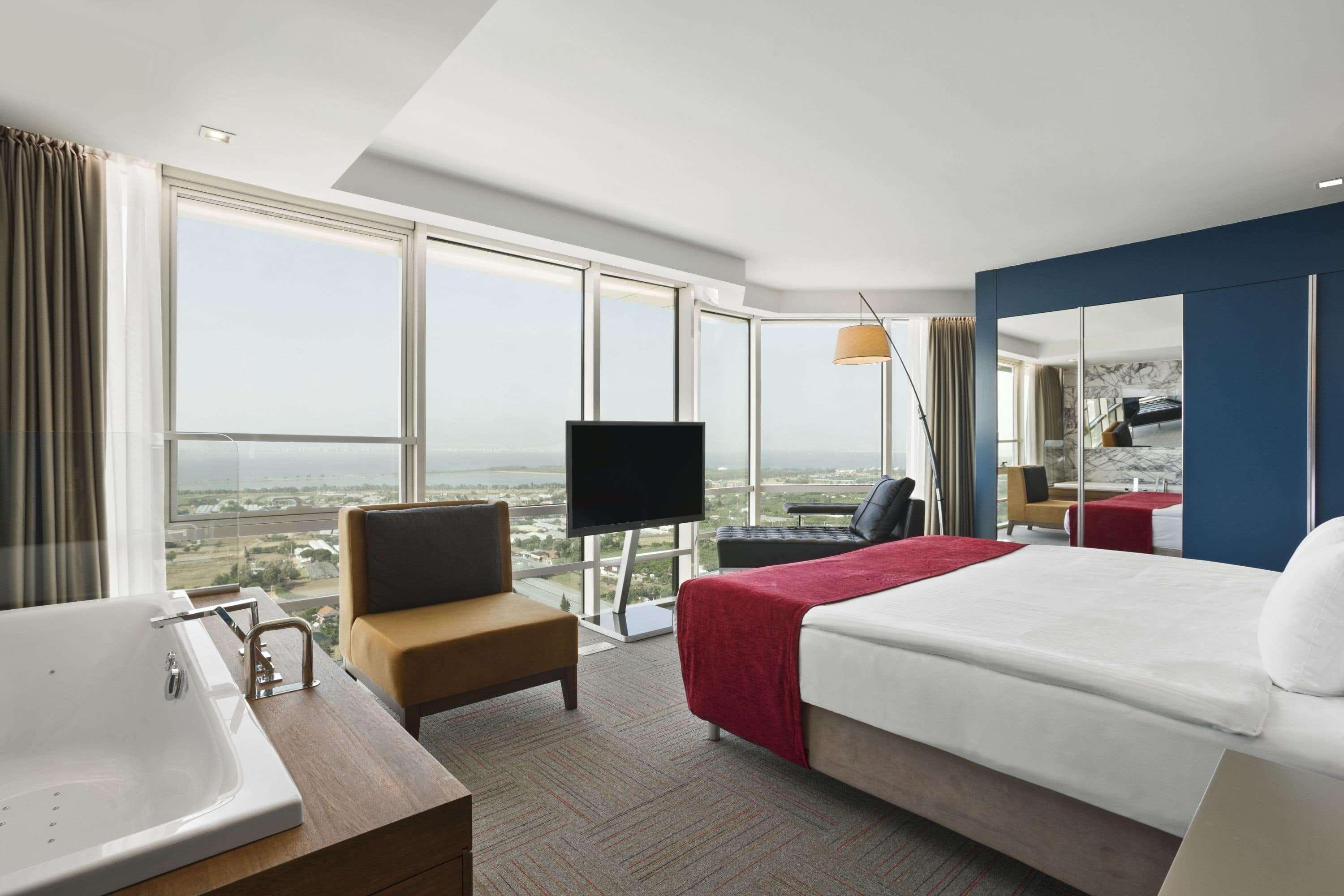 Hotel Ramada Encore By Wyndham