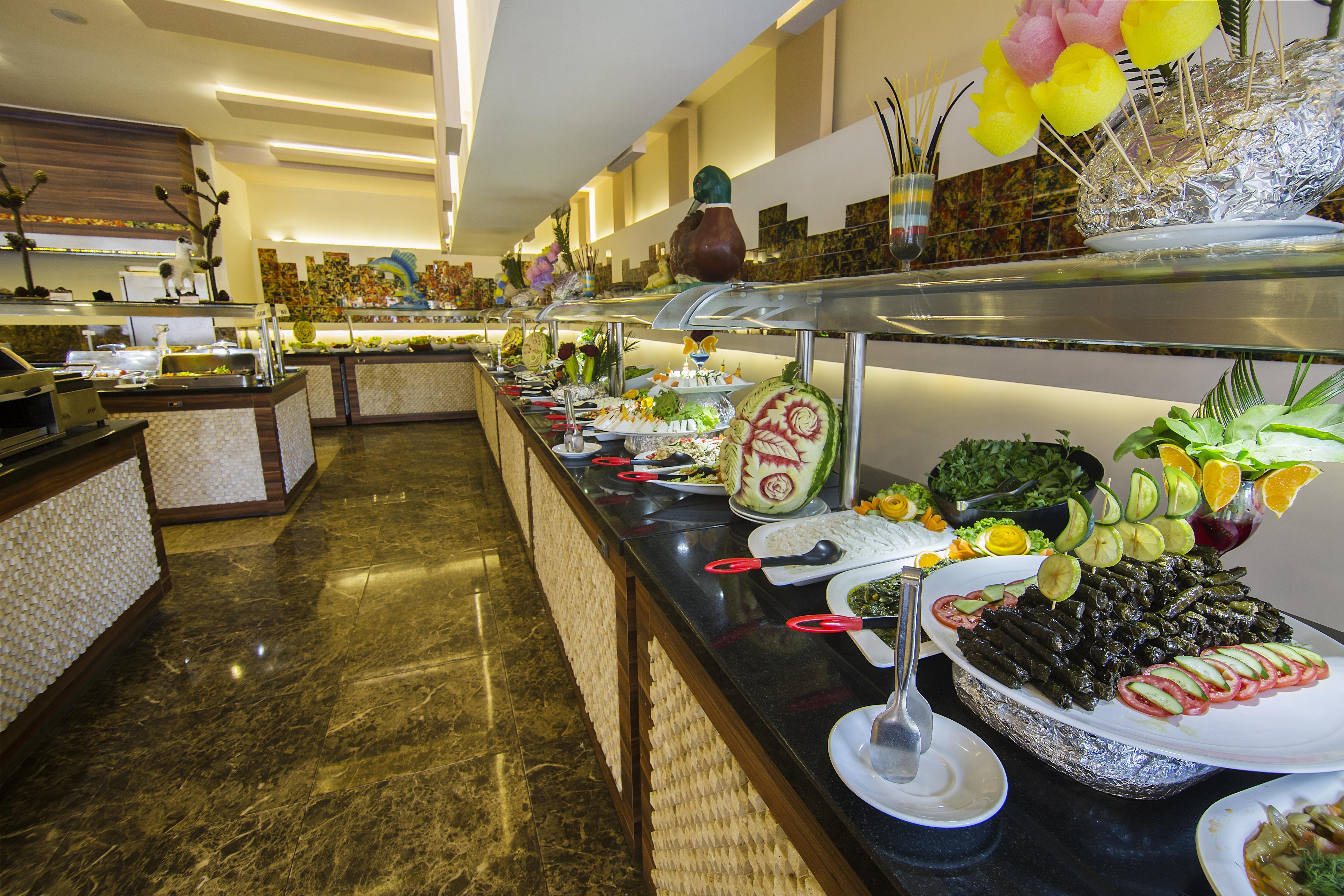 Kleopatra Royal Palm Resort 4*