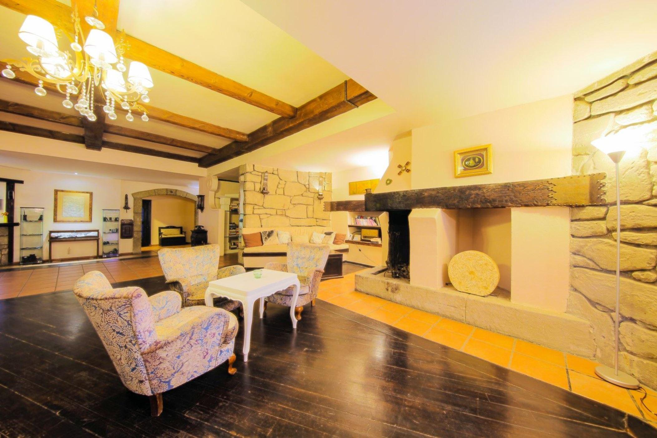 Flora Hotel 3*