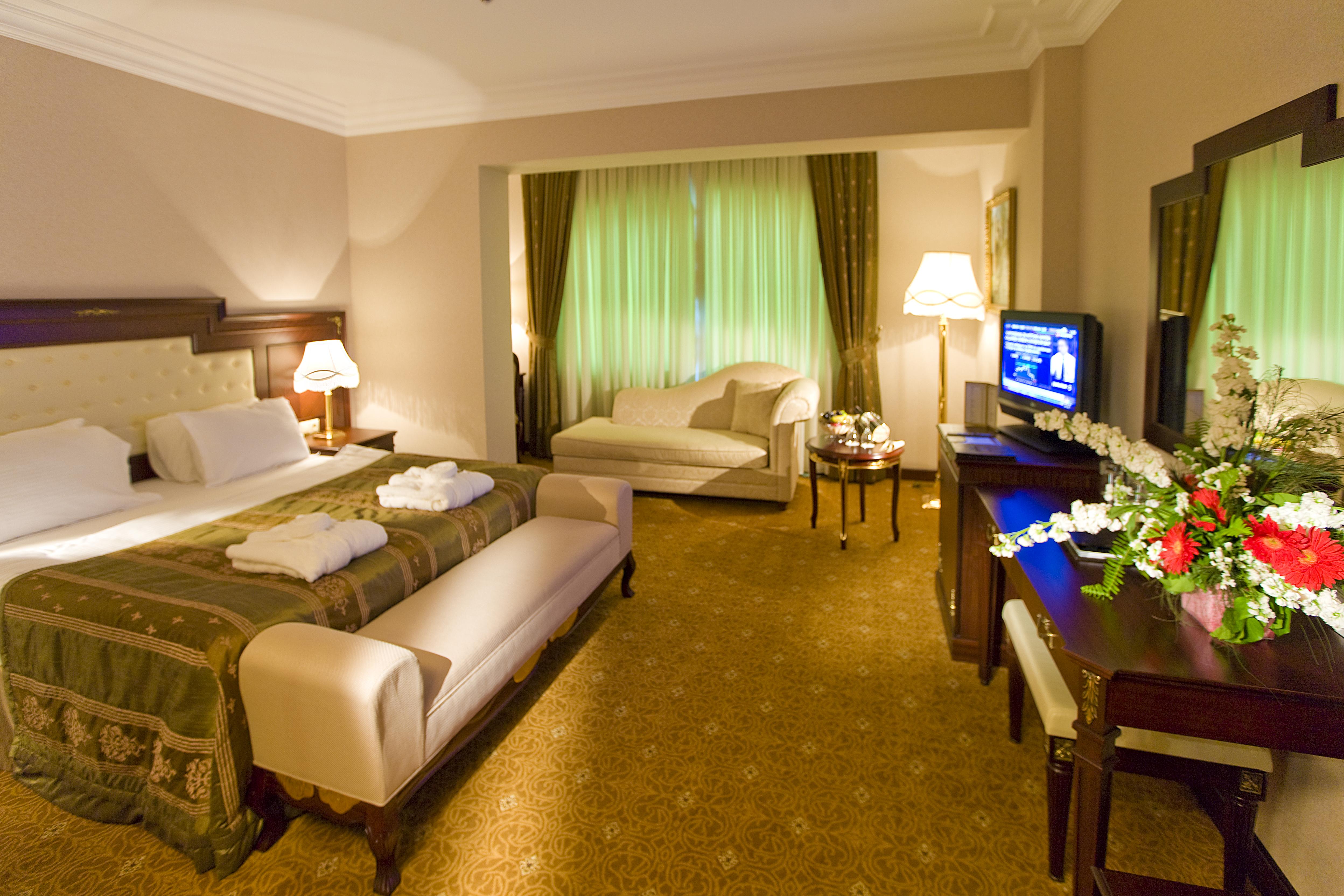 Hotel Latanya Palm & Airport 4*