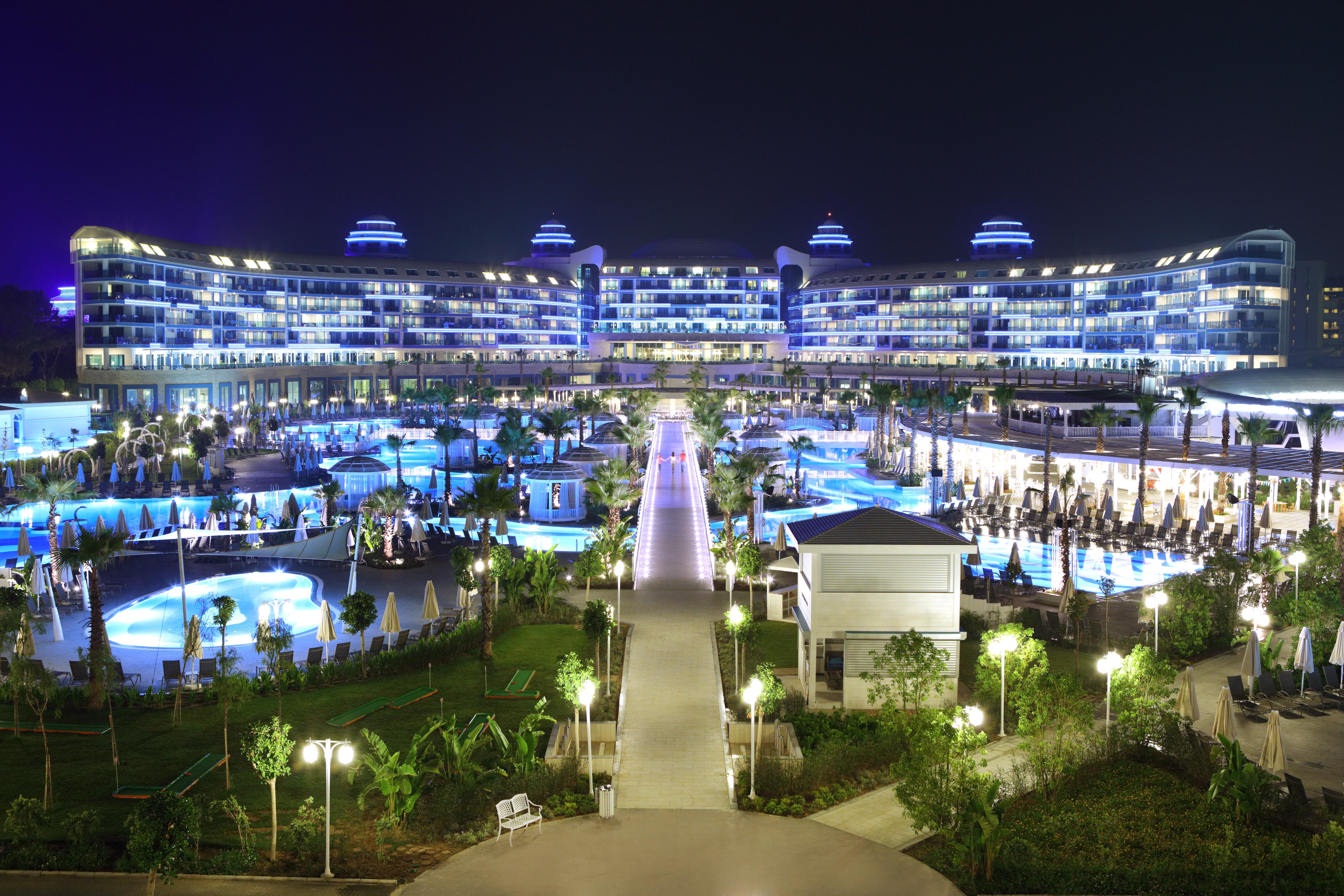 Sueno Deluxe 5* Belek