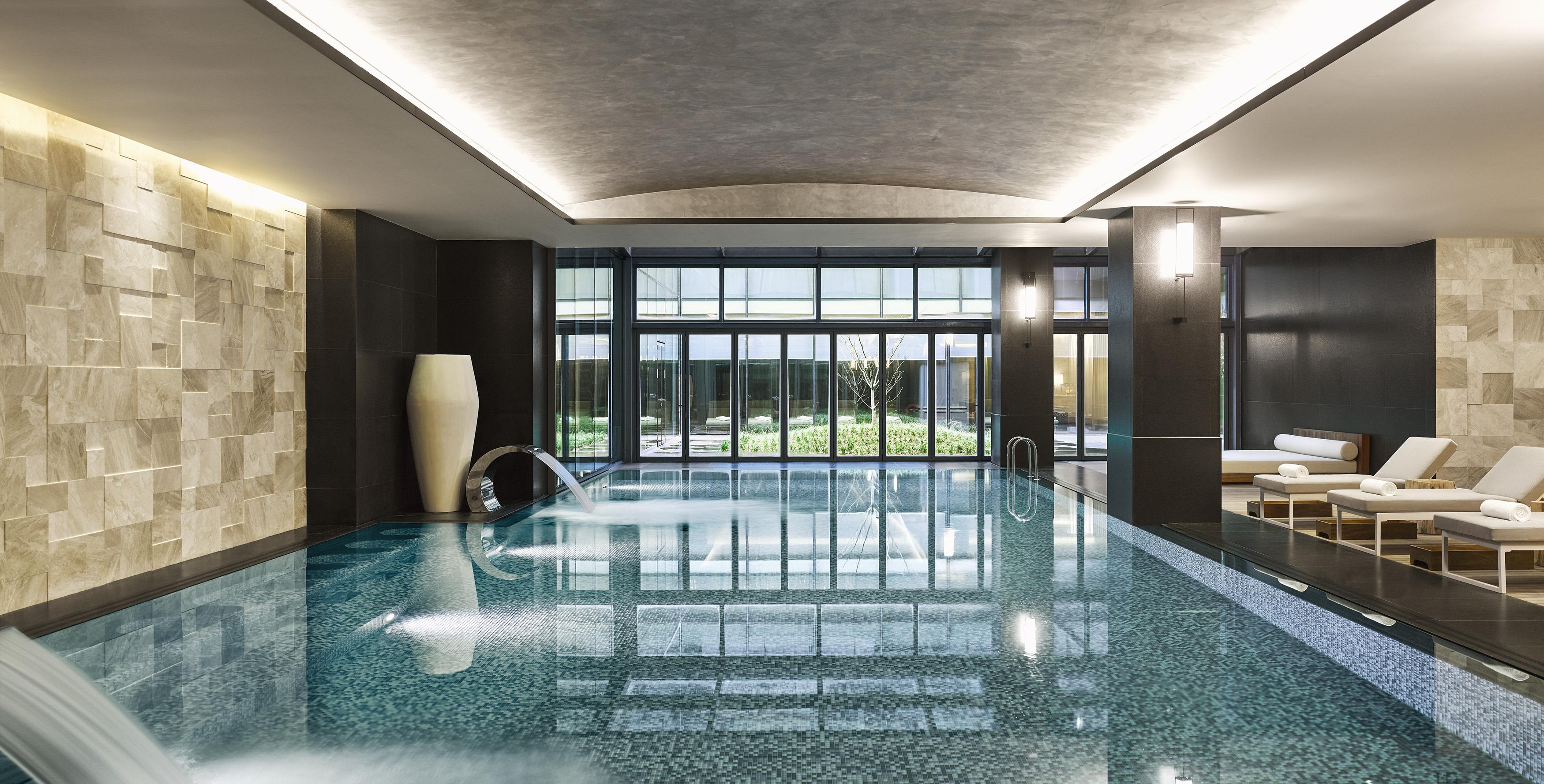 Hotel Fairmont Quasar 5*