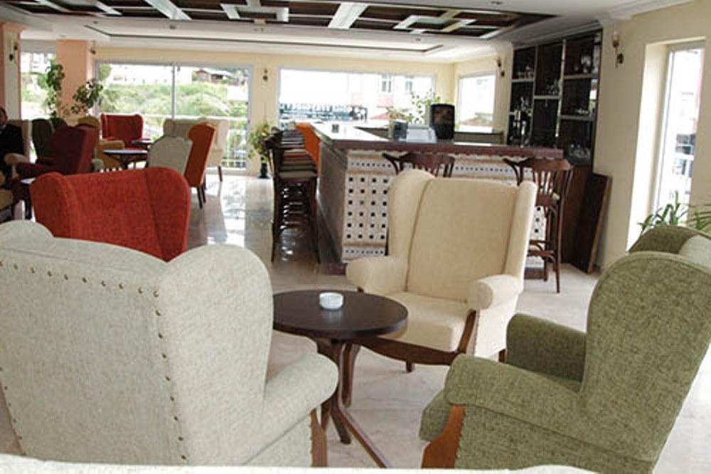 Sunbeach Hill Hotel