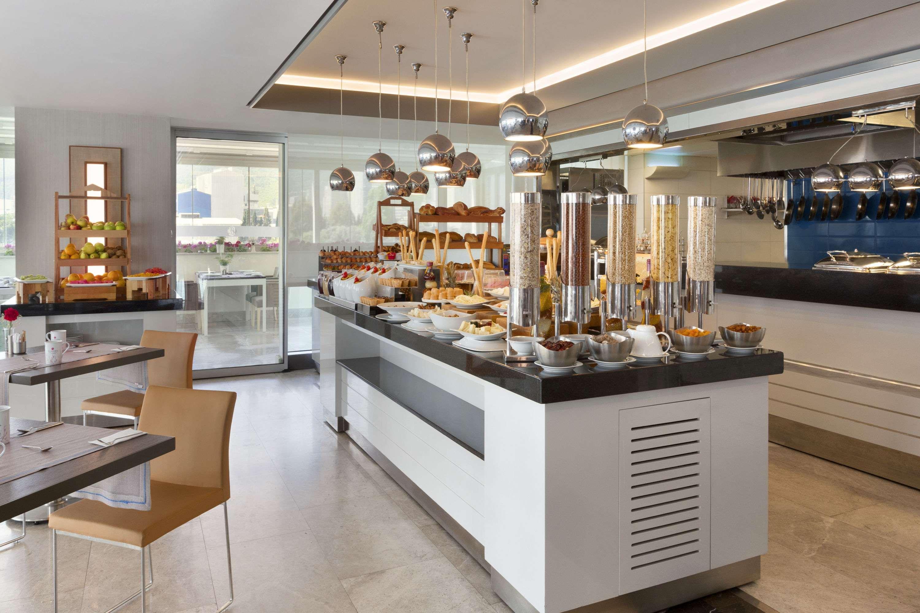 Hotel Ramada & By Wyndham Izmir