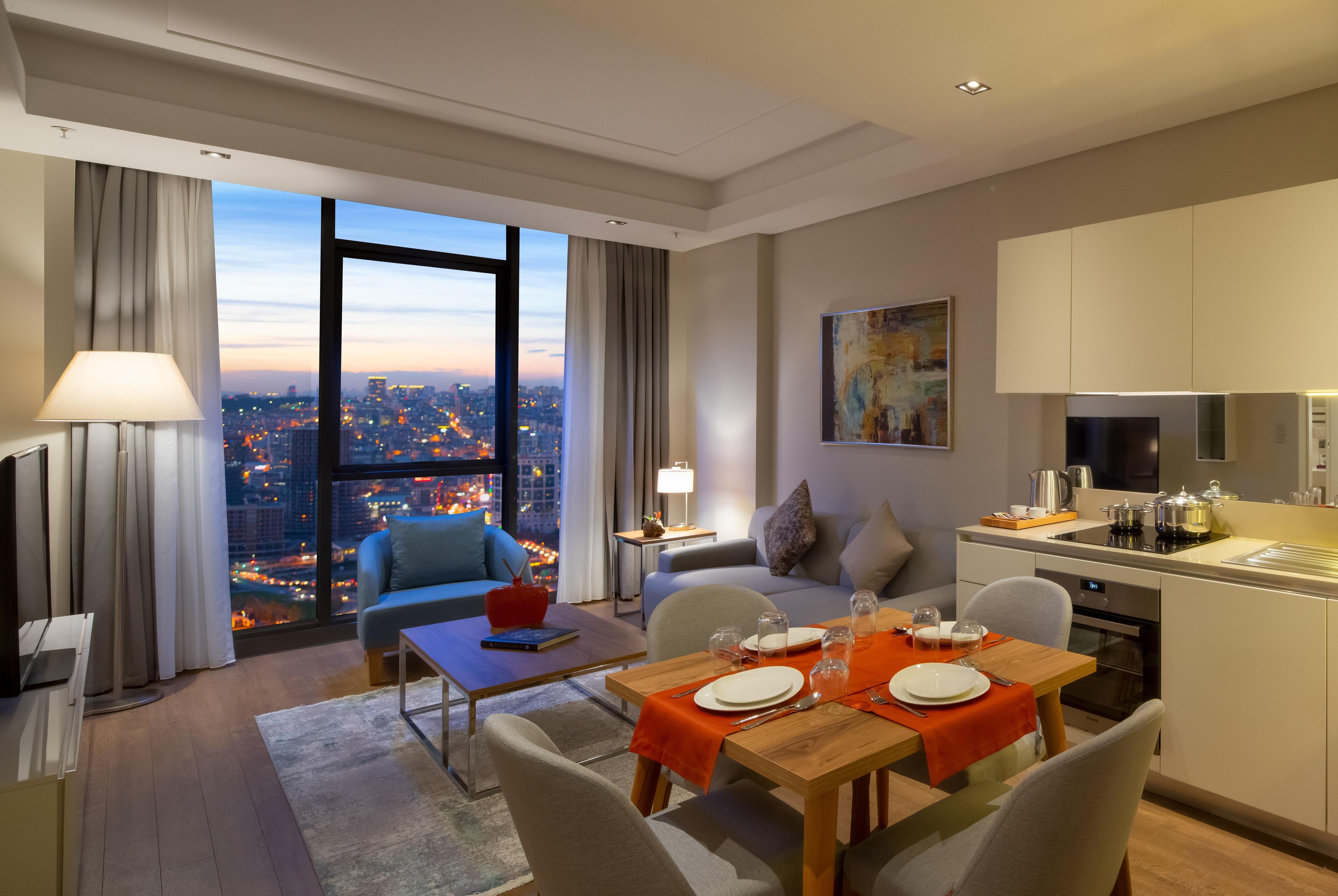 Hotel Movenpick Living West 5*