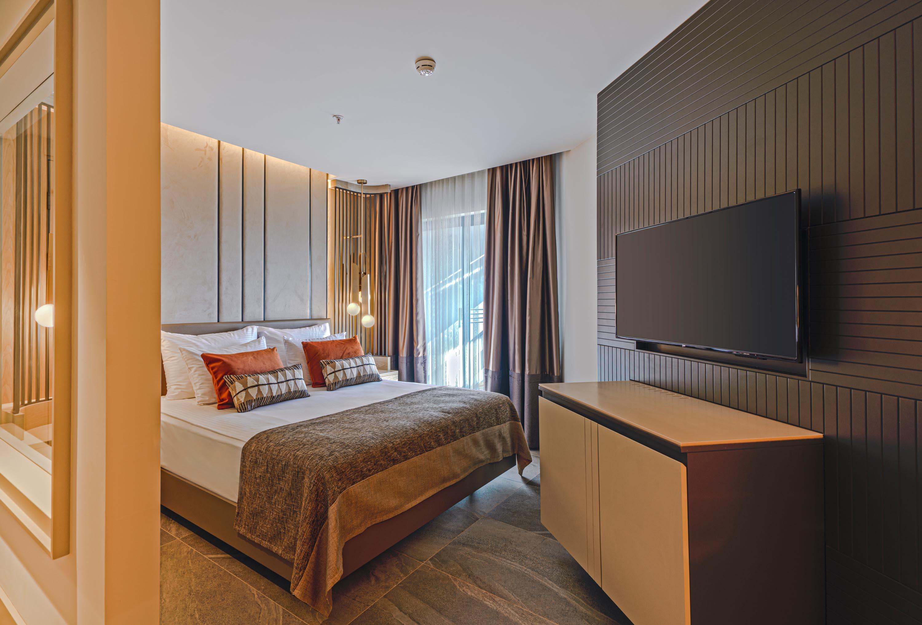 Calyptus Kirman Premium Hotel Side