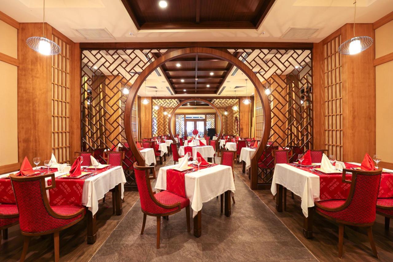 Resort Crystal Palace Luxury & Side