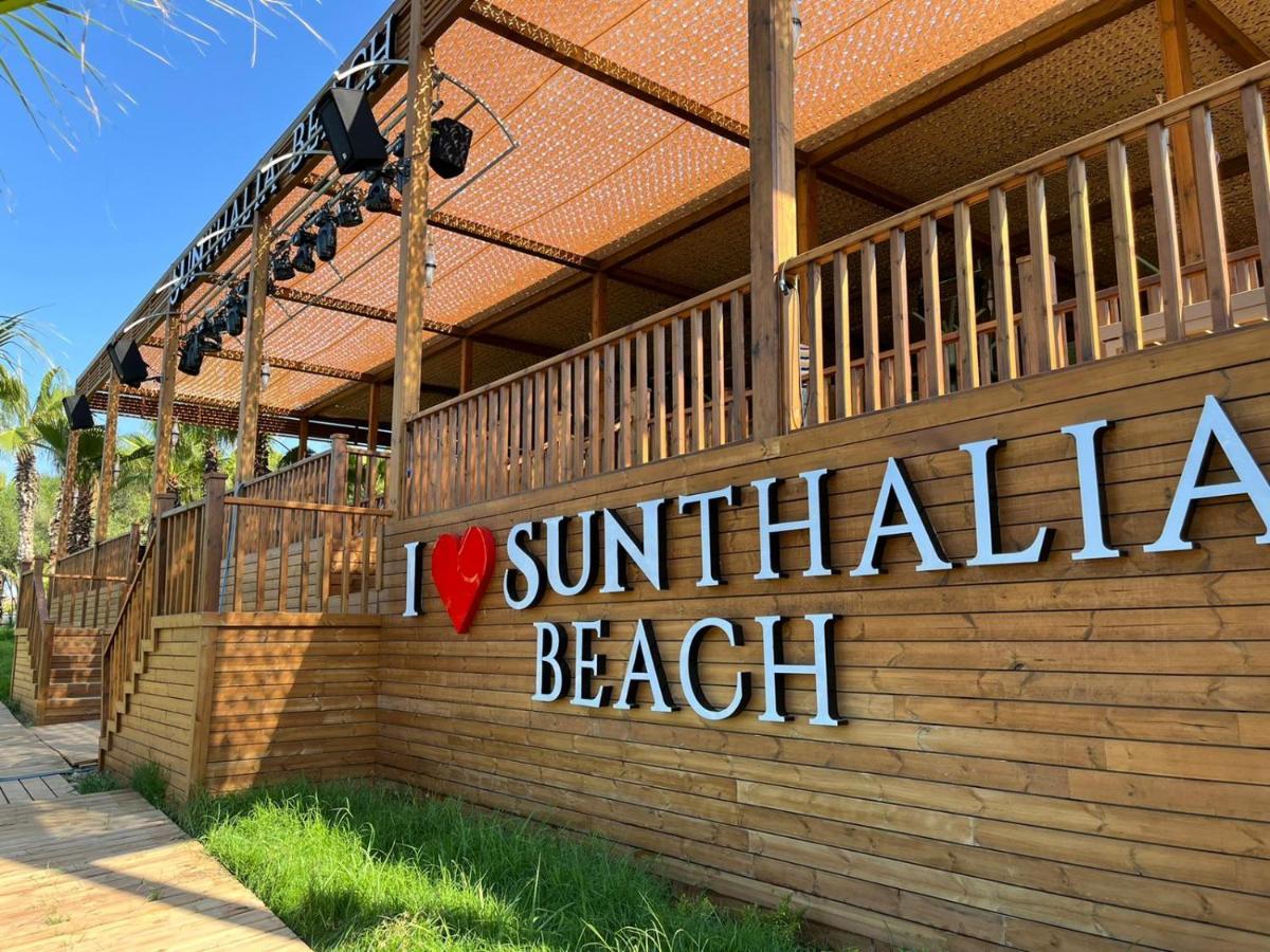 Sunthalia & Ultra Adults Only Party 5* Side