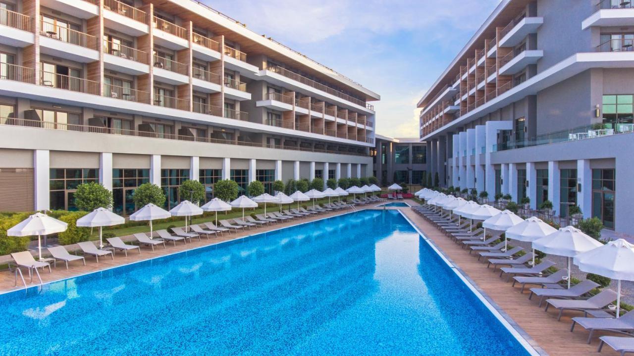 Acanthus Cennet Barut Collection Side