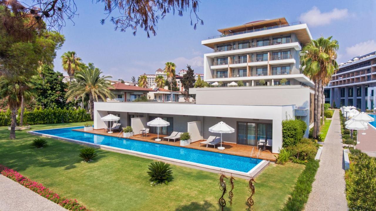 Acanthus Cennet Barut Collection 5* Side