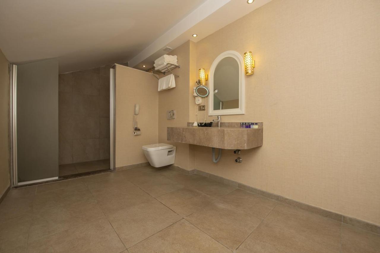 Hotel Deluxe 4*
