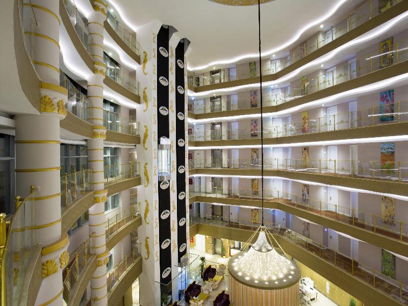 Resort Water & Spa