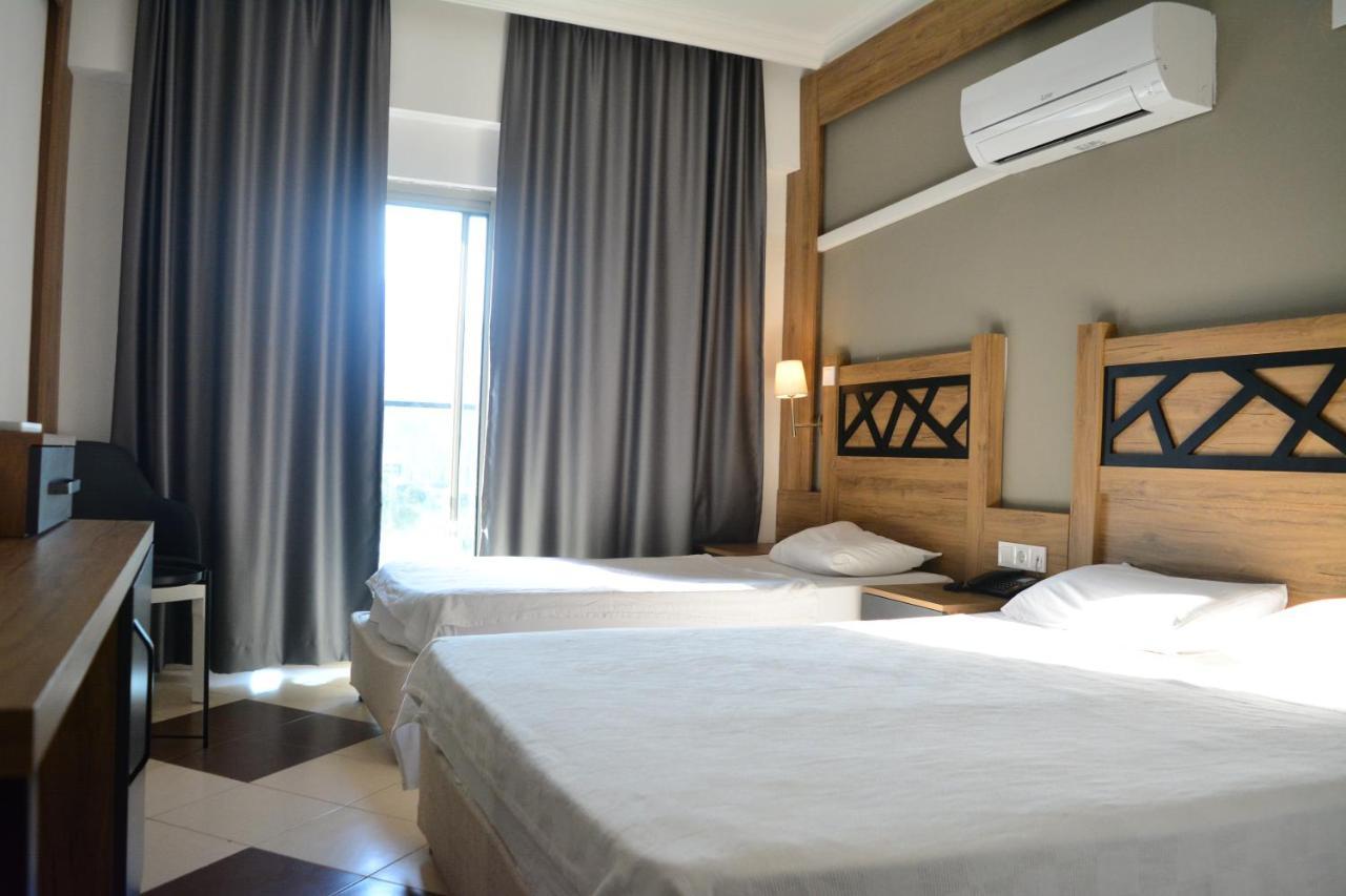 Istanbul Hotel 4*