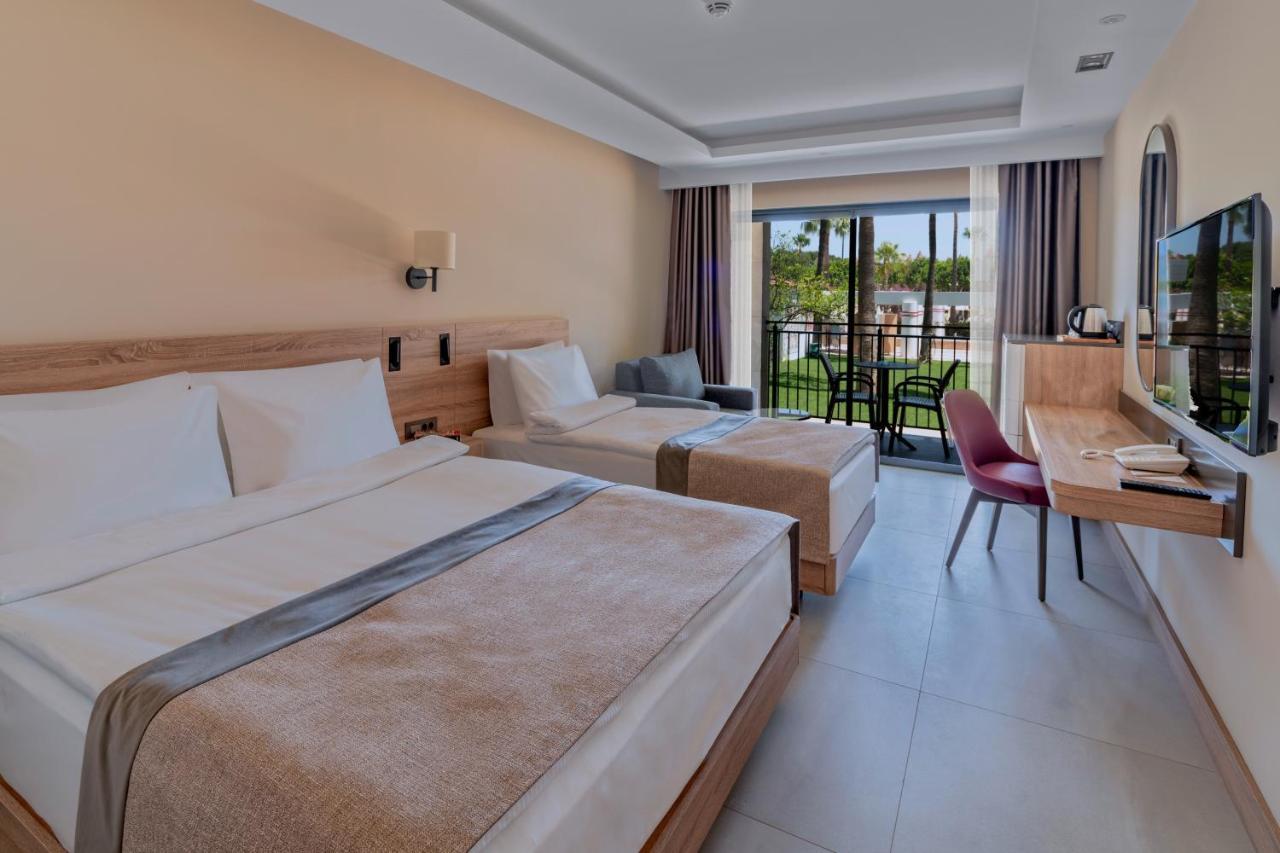 Hotel Swandor & -
