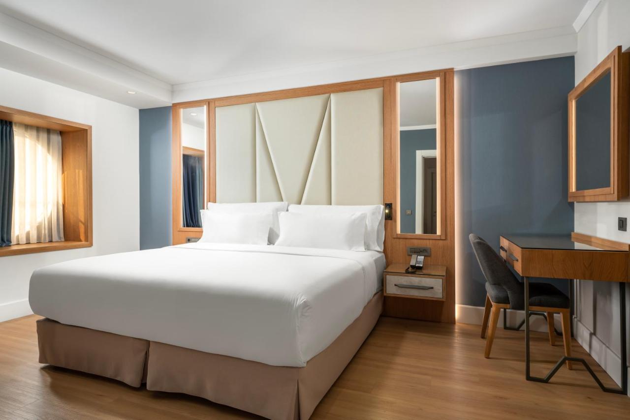 Occidental Taksim Hotel 4*