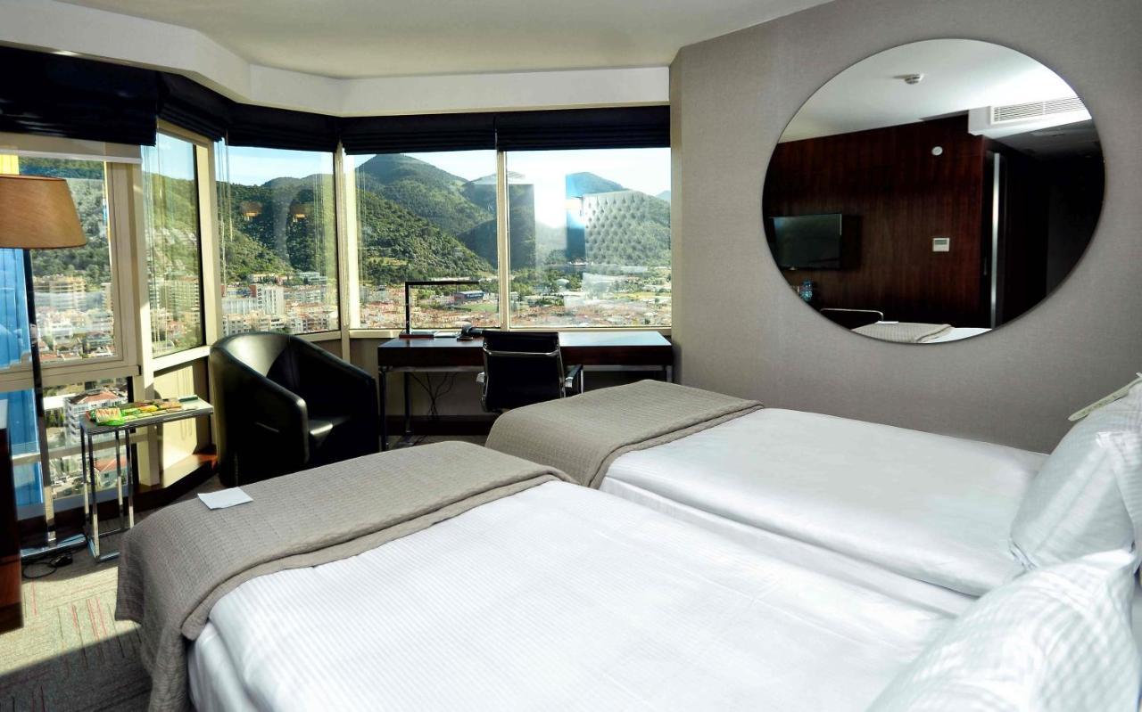 Hotel Ramada Encore By Wyndham 4*