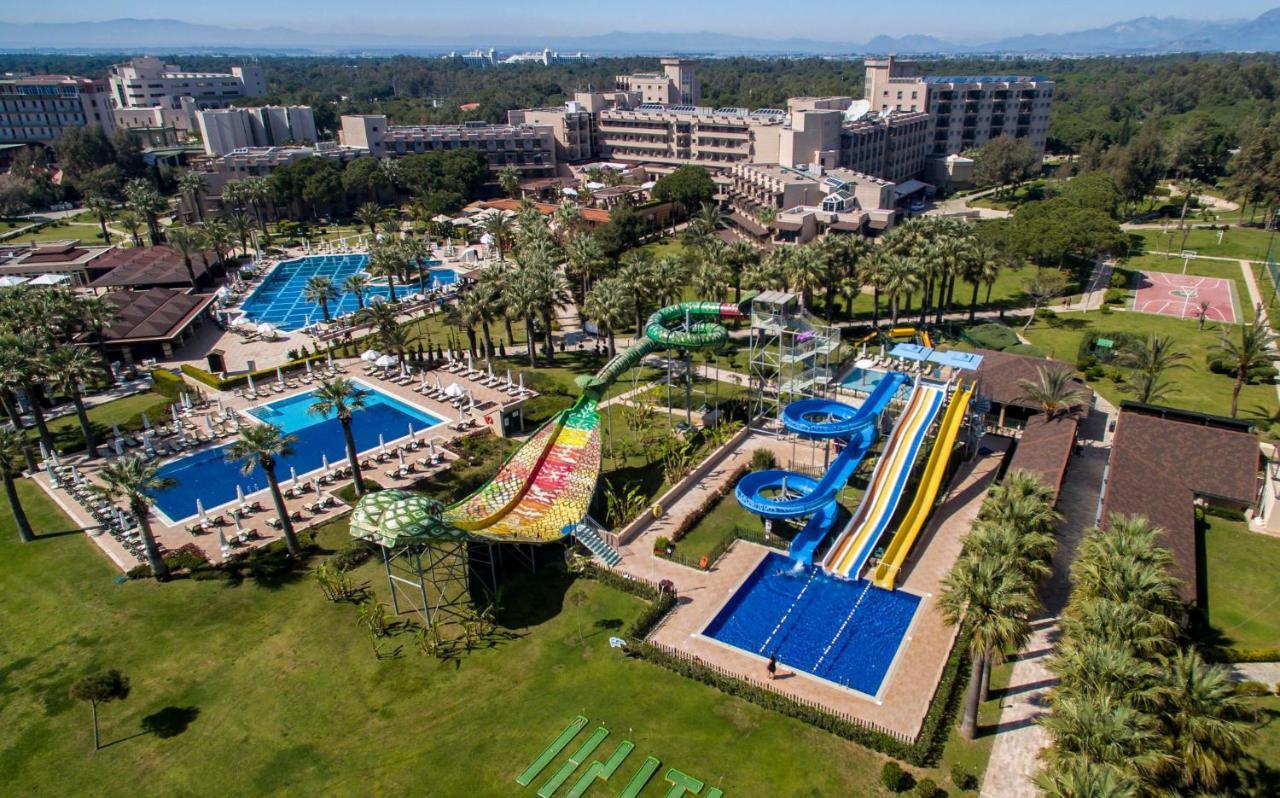 Resort Crystal Tat Golf &