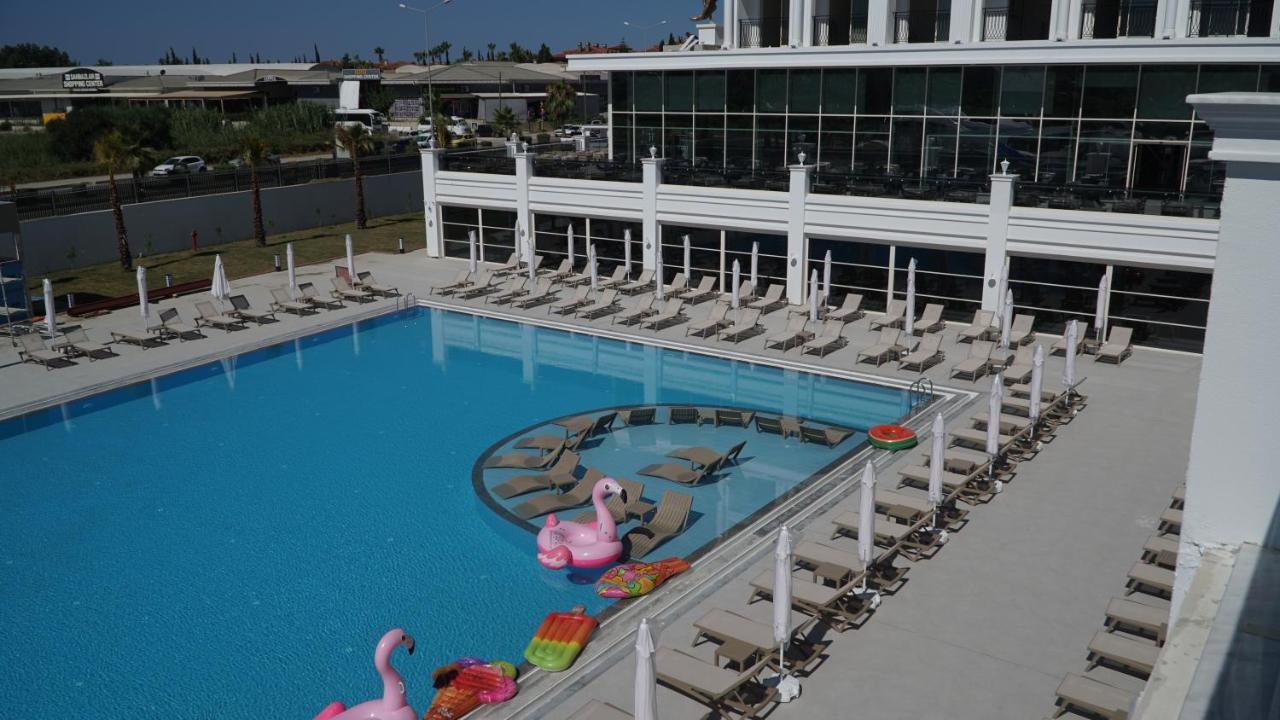 Sunthalia & Ultra Adults Only Party