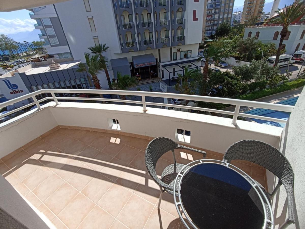 The Corner Park Hotel Antalya
