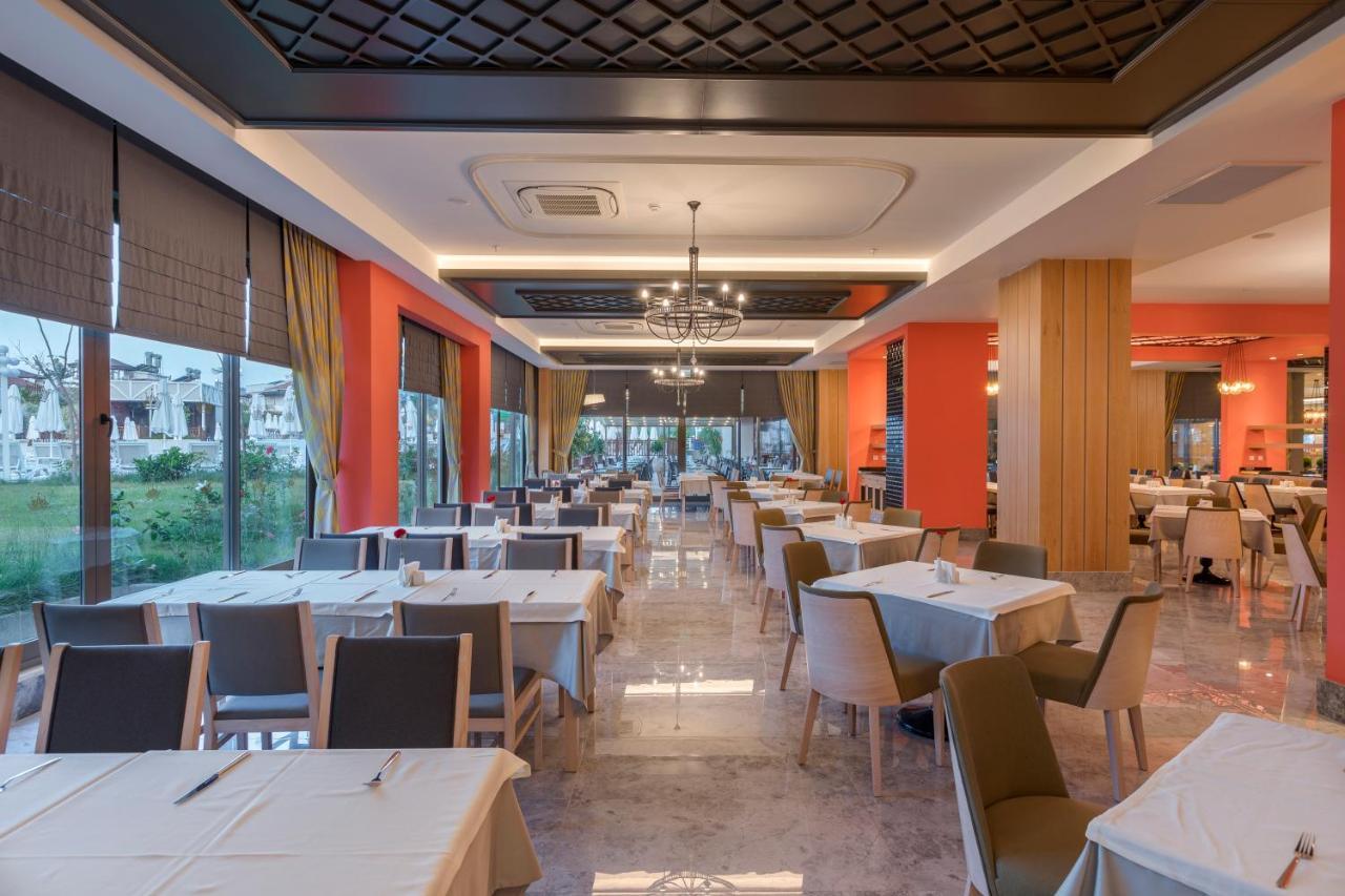 Hotel Crown Sunshine Ultra 5*
