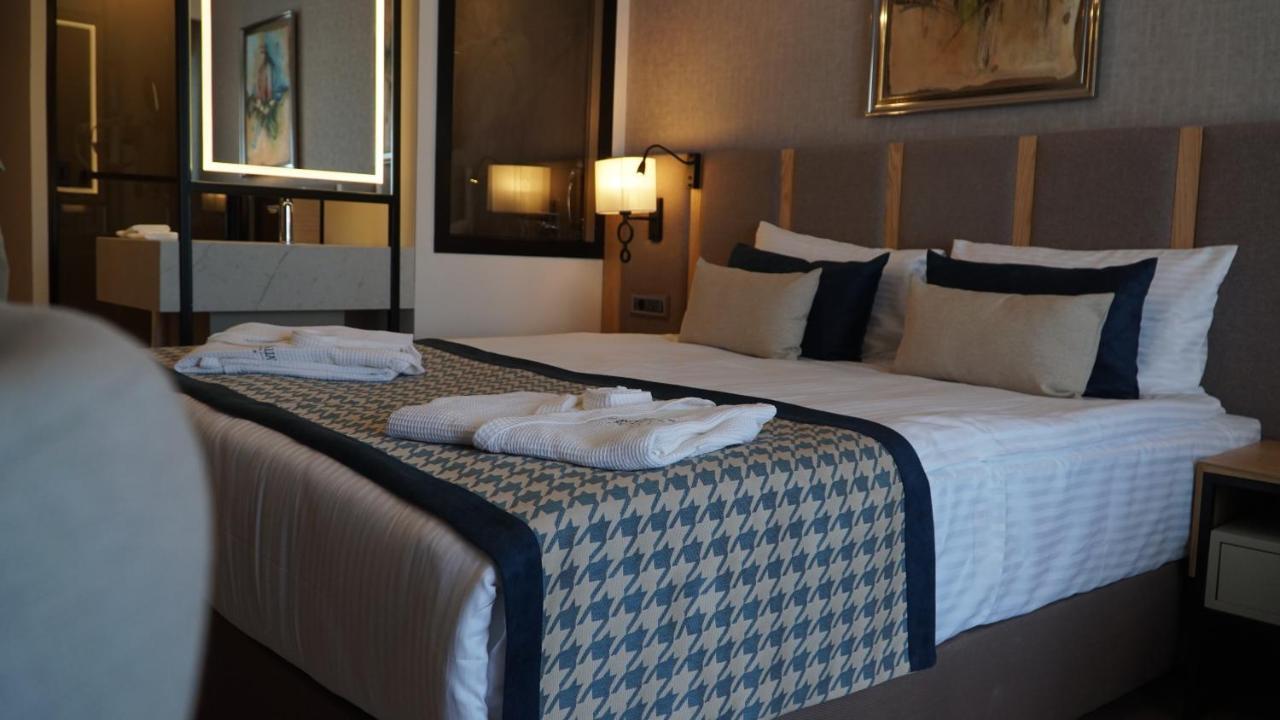 Sunthalia & Ultra Adults Only Party Hotel Side